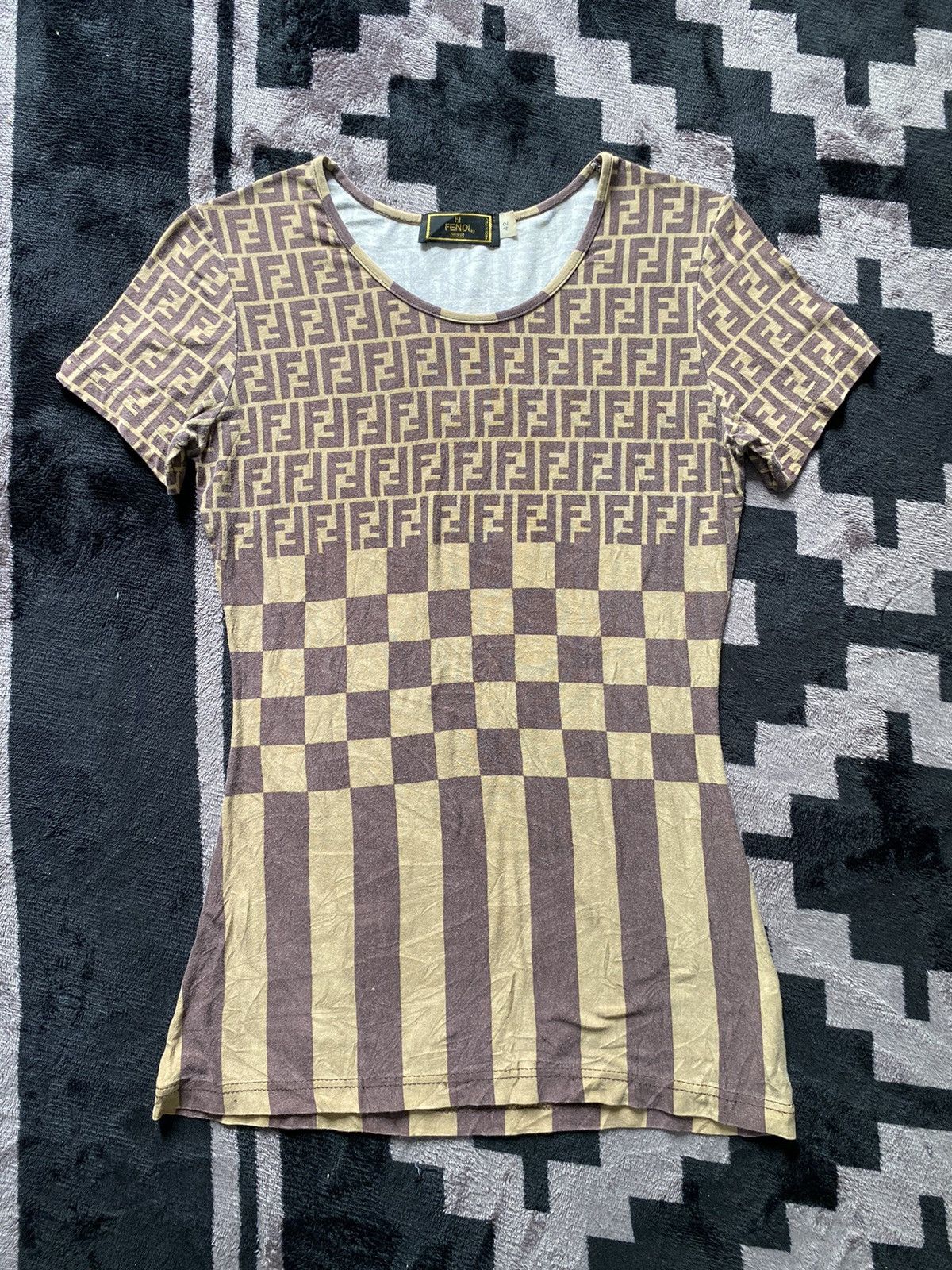 Fendi Vintage Fendi Monogram tshirts Size M / US 6-8 / IT 42-44 - 1 Thumbnail