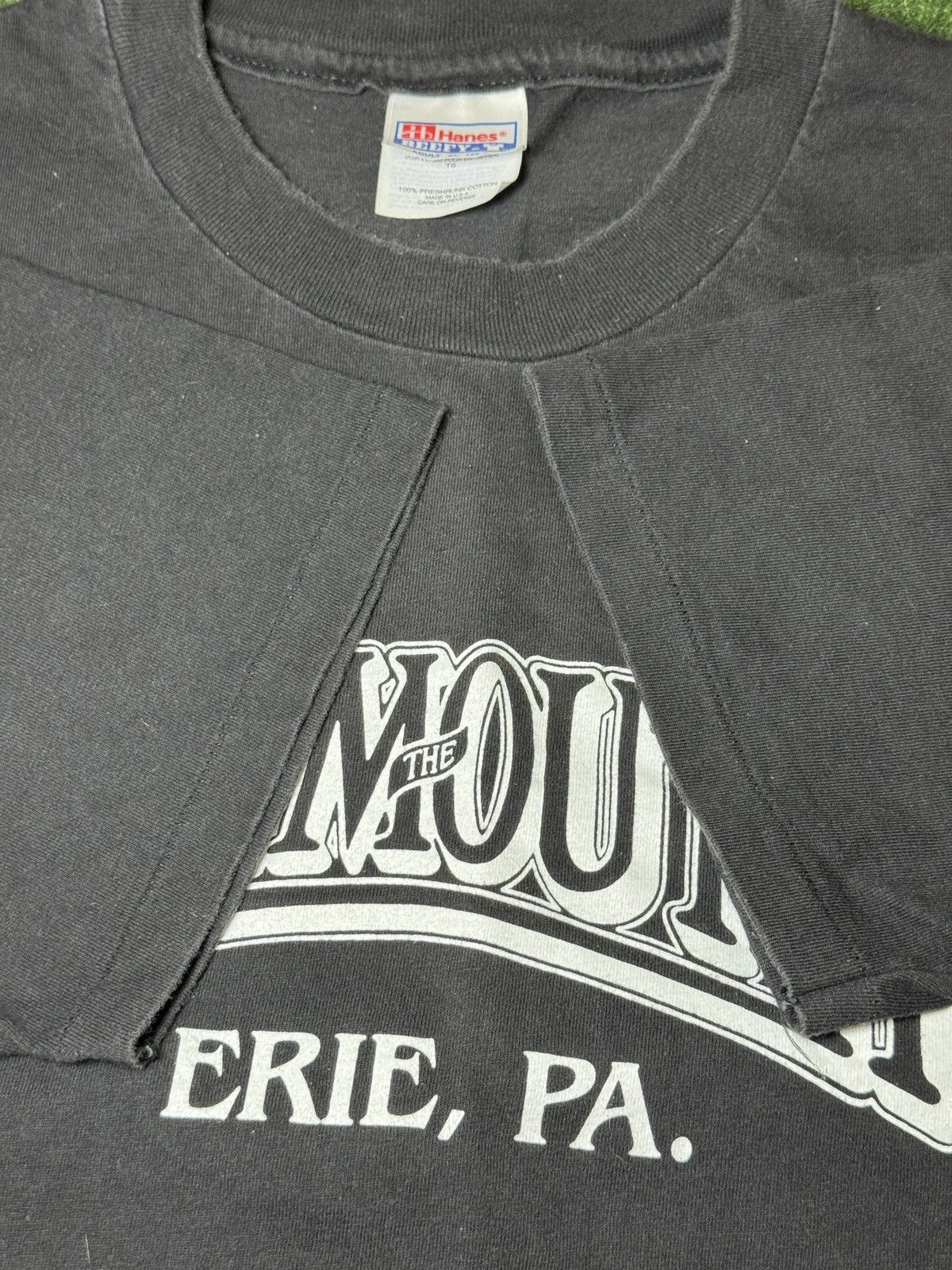 Hanes × Vintage Vintage 90s The Plymouth Tavern Erie Pennsylvania T Shirt Size US XL / EU 56 / 4 - 4 Thumbnail