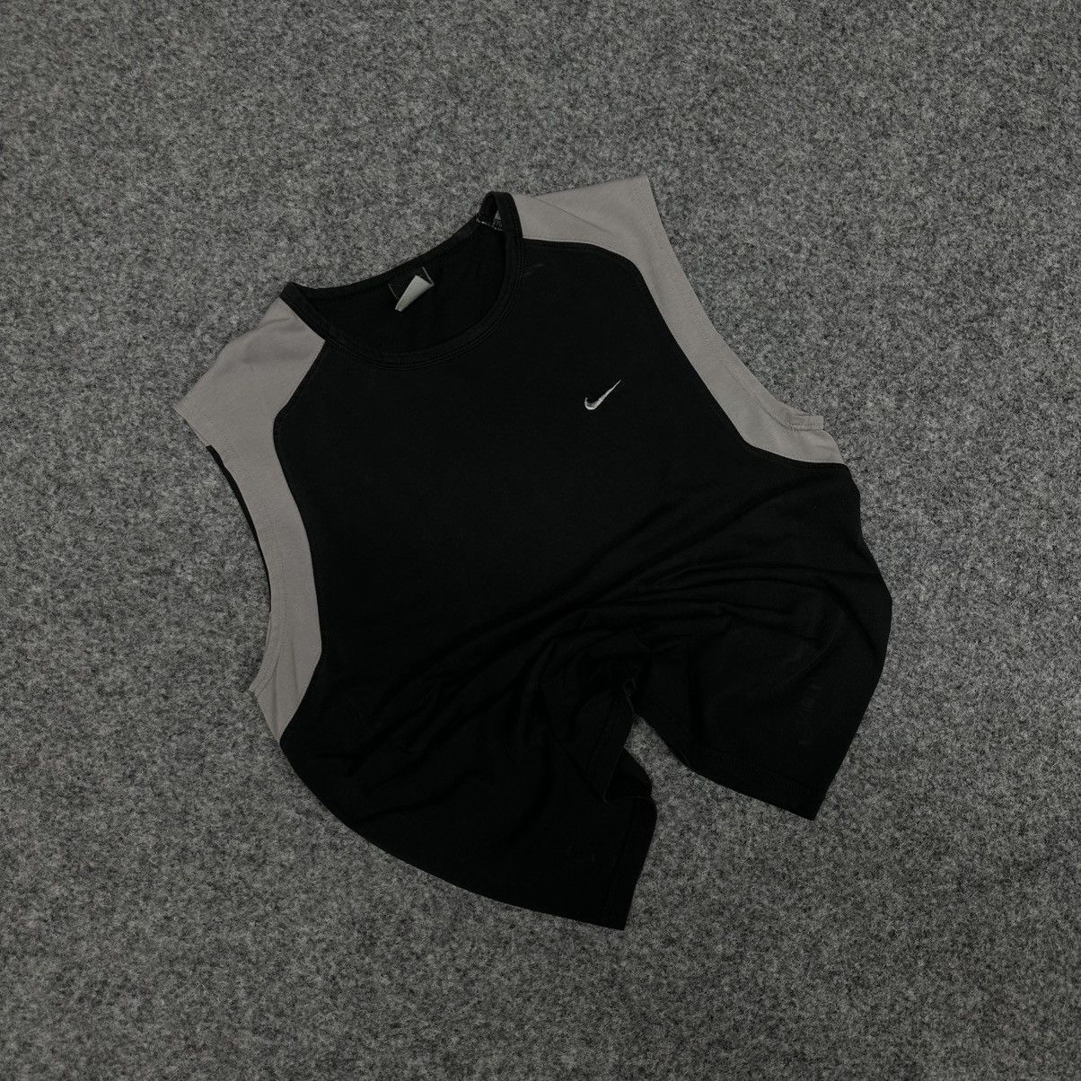 Nike VTG Nike Vest Size M Distressed Cotton Black 00s USA Hype Size US M / EU 48-50 / 2 - 1 Thumbnail