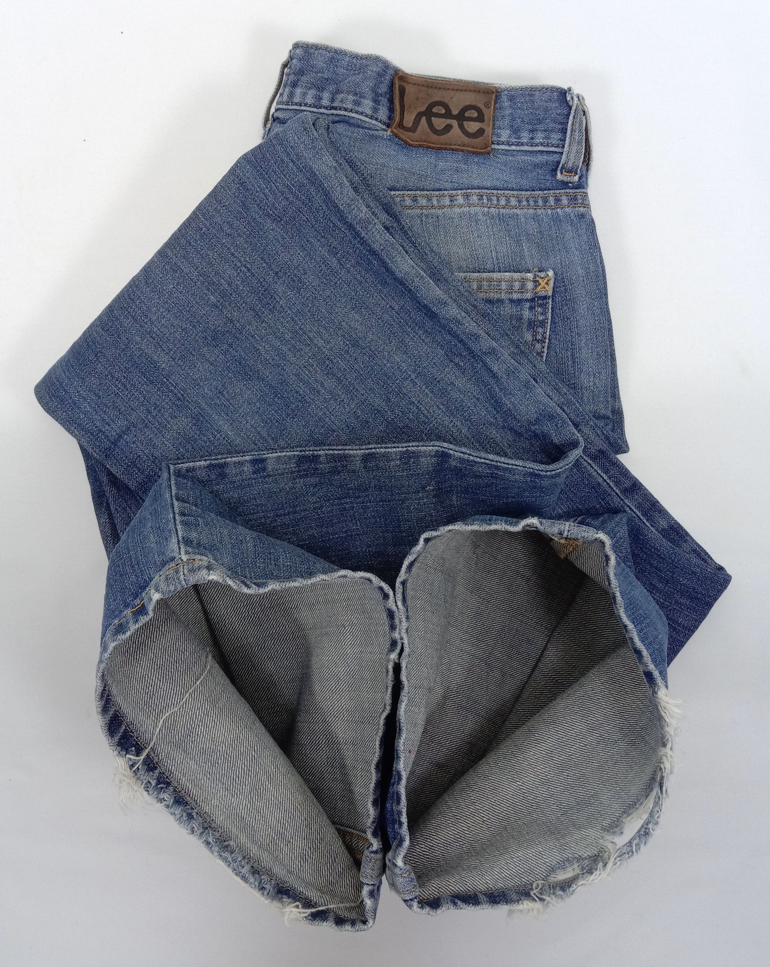 Lee Vintage Lee Faded Blue Flare Jeans Bell Bottom Ripped Denim Size US 32 / EU 48 - 15 Thumbnail