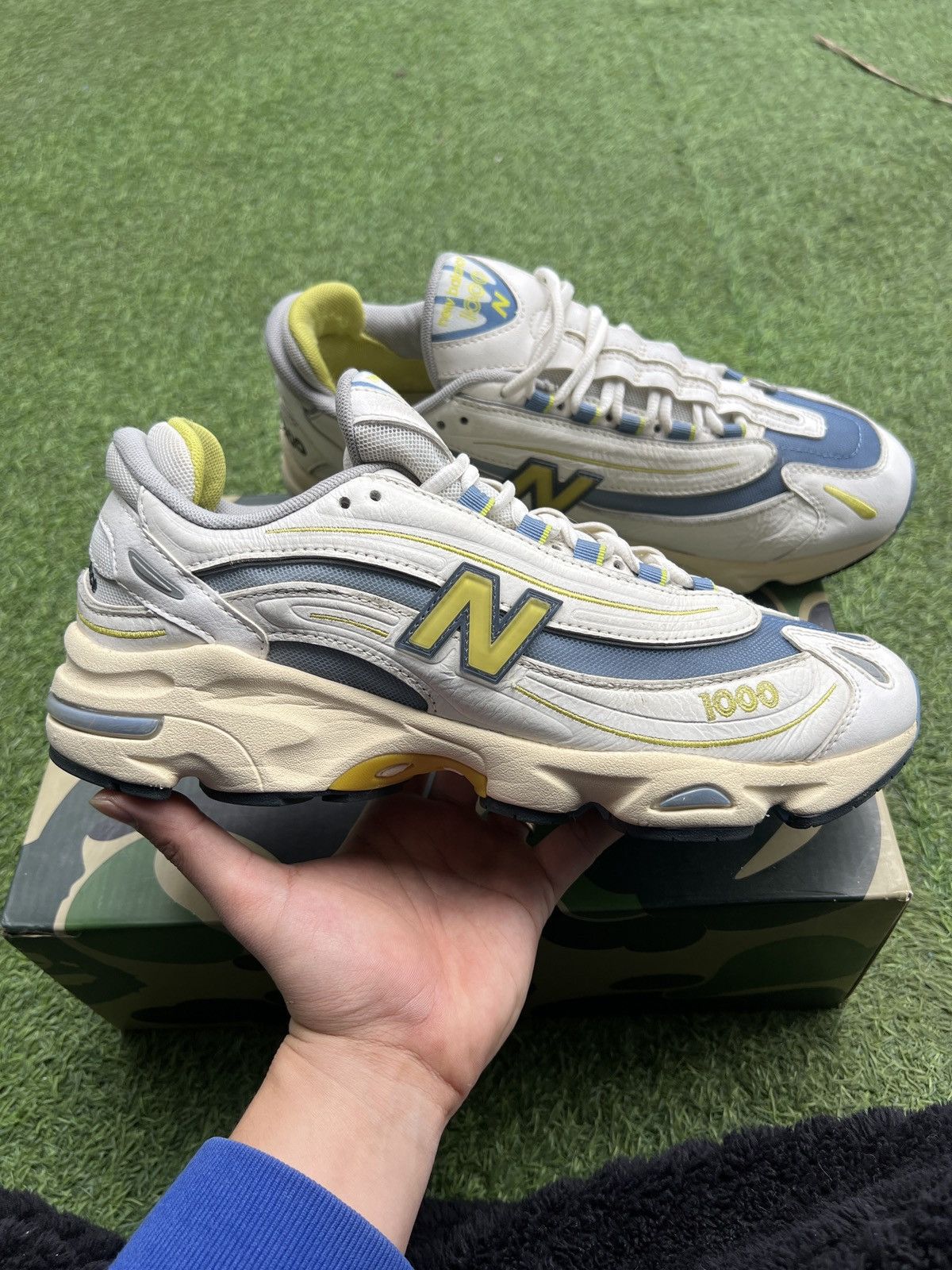 New Balance New Balance 1000 Off White Blue M1000CA Size US 10 / EU 43 - 1 Thumbnail