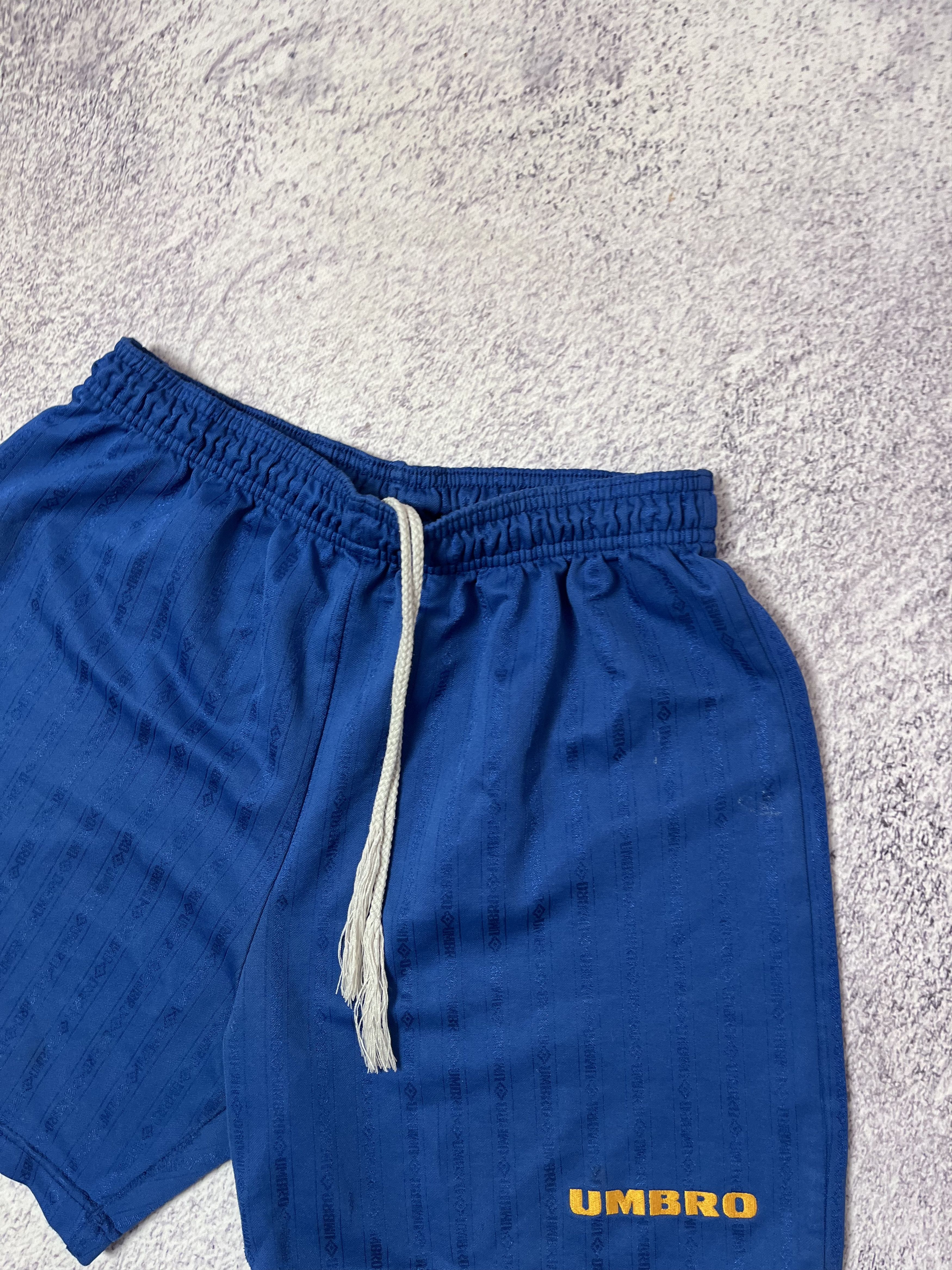 Umbro × Vintage Vintage mens short Umbro size 32 Size US 32 / EU 48 - 5 Thumbnail