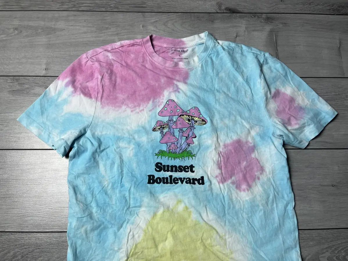 Band Tees Band tee T-shirt humor 1of1 sunset boulevard size Large Size US L / EU 52-54 / 3 - 3 Thumbnail