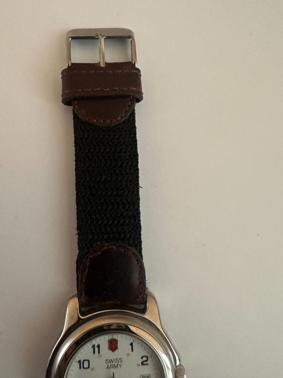 Designer Swiss Army Quartz Watch 300m Water Resistant 3888 Size ONE SIZE - 4 Thumbnail