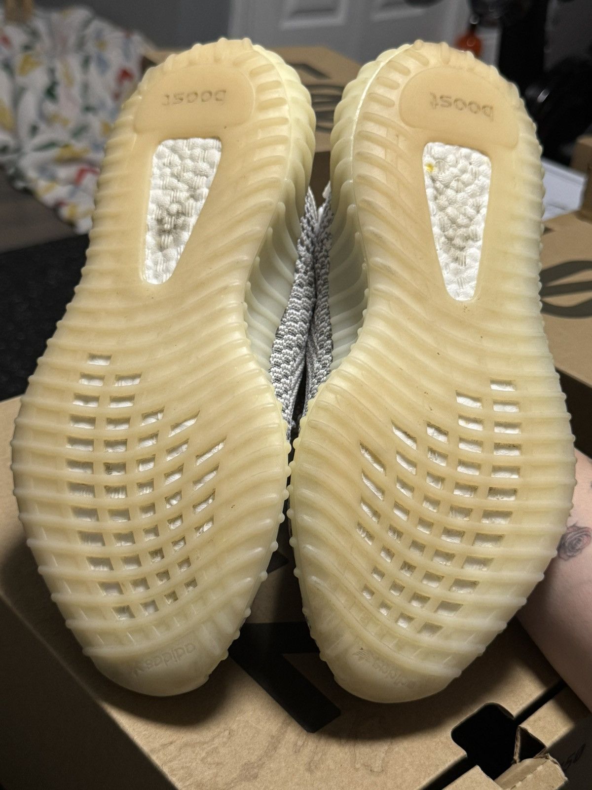 Adidas × Yeezy Adidas Yeezy Boost 350 V2 static non-reflective sz 6Y Size US 6 / EU 39 - 9 Thumbnail
