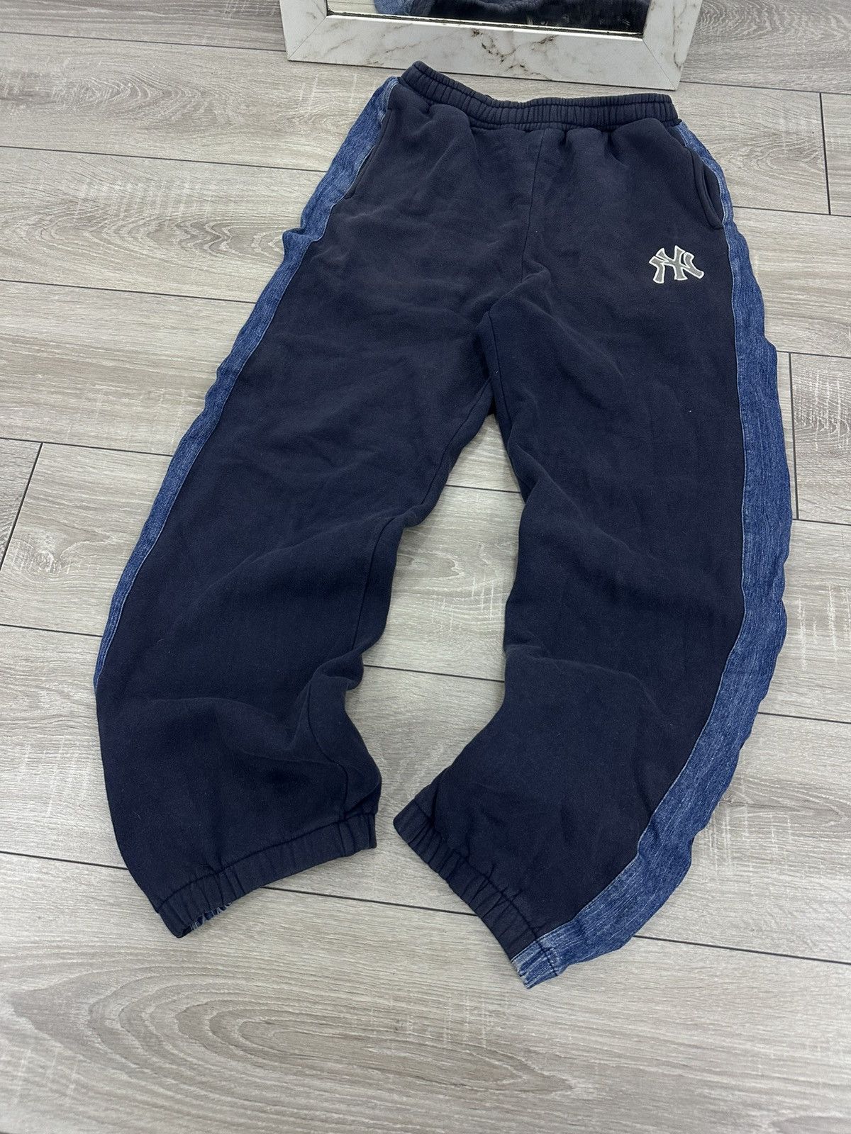 Majestic Majestic New York Yankees Vintage 90s Faded Baggy Sweatpants Size US 30 / EU 46 - 5 Thumbnail