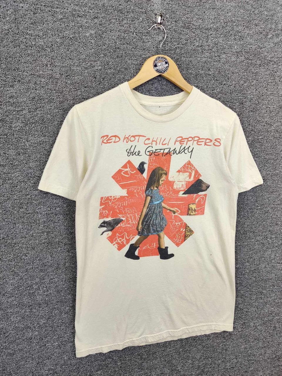 Band Tees × Vintage Vintage Red Hot Chili Peppers The Getaway Band Tees Tshirts Size US M / EU 48-50 / 2 - 5 Thumbnail