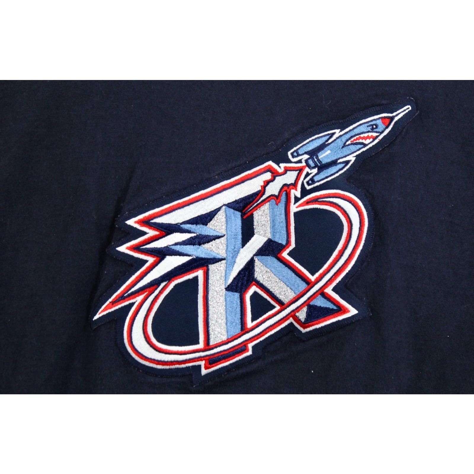 Champion VINTAGE Champion Houston Rockets Shooting Shirt Mens L Blue 90s NBA Tshirt Shirt Graphics Size US L / EU 52-54 / 3 - 7 Thumbnail