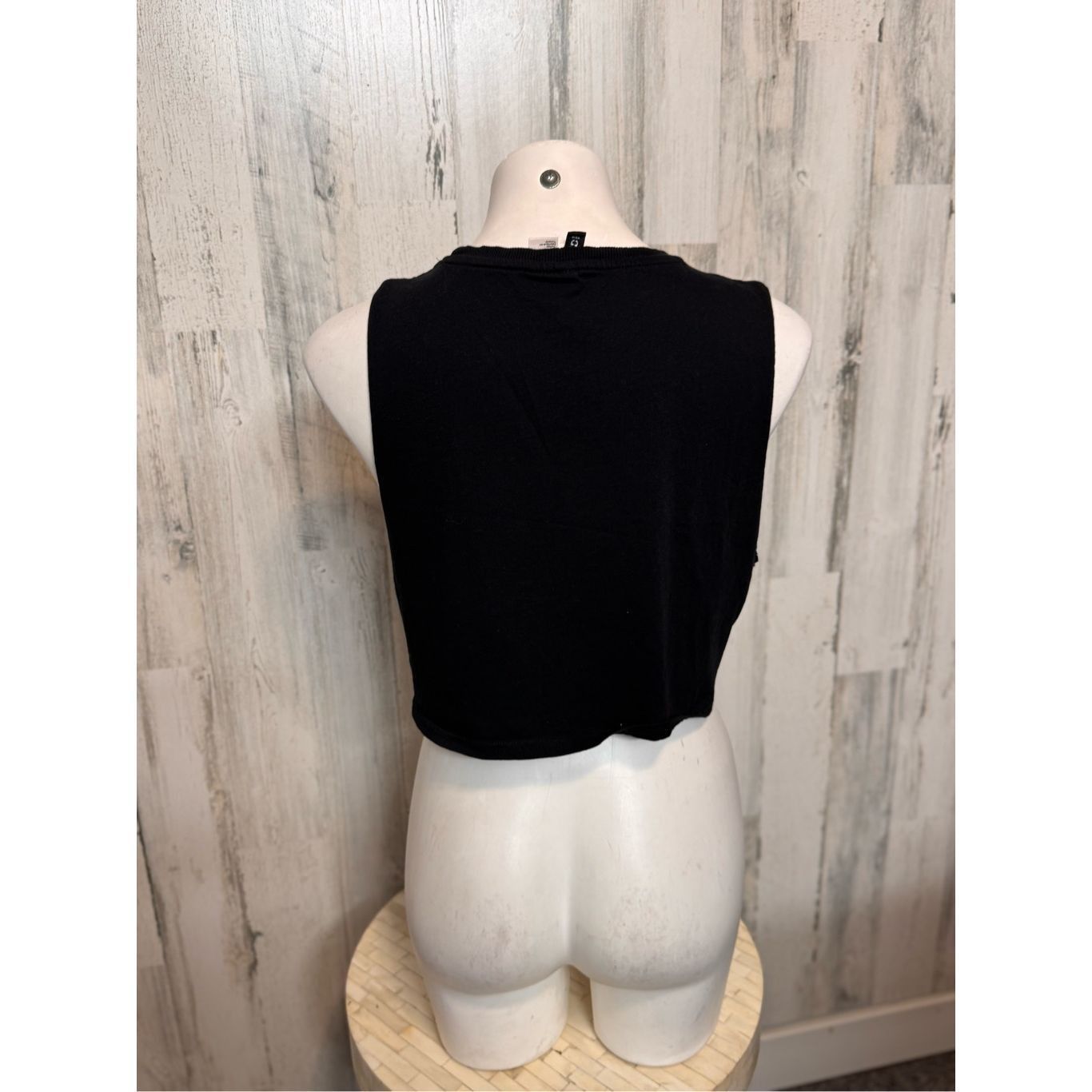H&M H&M Divided Mega Babe Graphic Crop Top size MEDIUM Size M / US 6-8 / IT 42-44 - 3 Thumbnail