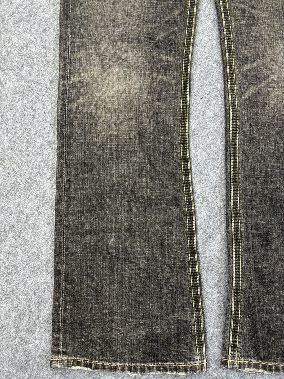 Wrangler 💥Flare💥Insane 90s Style Wrangler Mudwash Flare Denim F917 Size US 32 / EU 48 - 5 Thumbnail