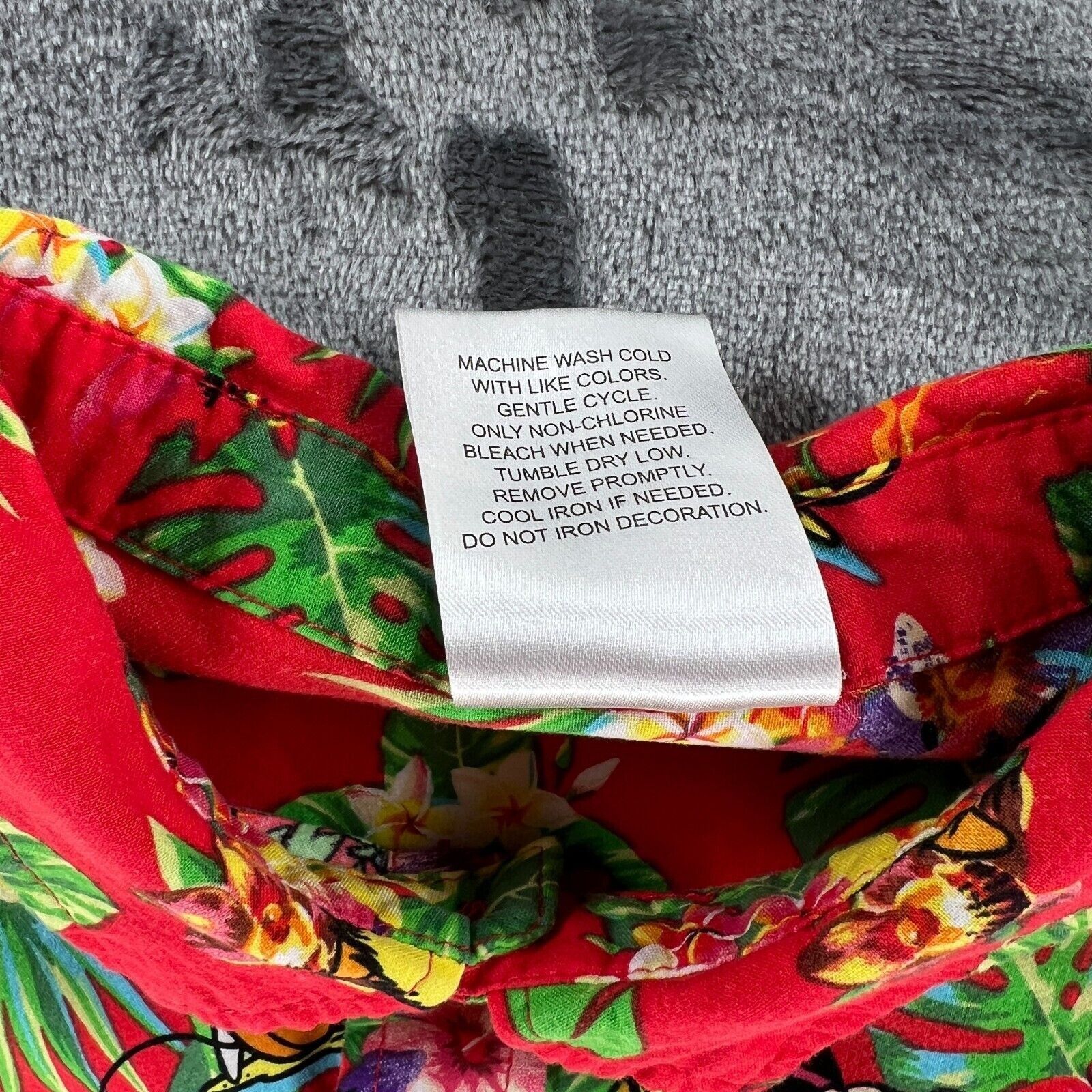 Disney Disney Hawaiian Shirt Men M Beach Surf Mickey Minnie Mouse S Size US M / EU 48-50 / 2 - 8 Thumbnail
