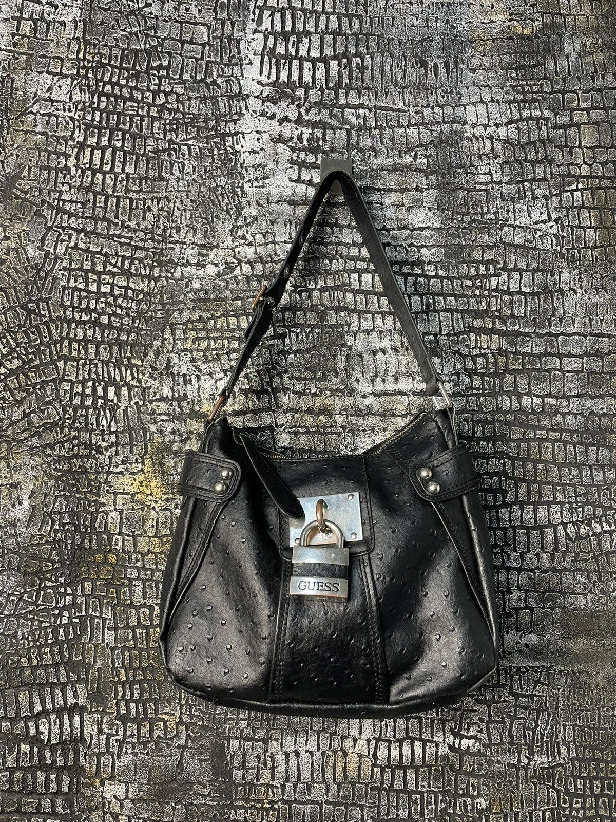 Guess Vintage Guess Bag Y2K Metal Logo Size ONE SIZE - 2 Thumbnail