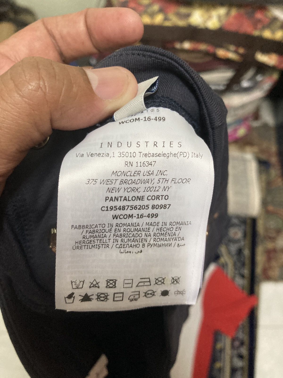 Moncler Moncler short pant Size US 26 / EU 42 - 9 Thumbnail
