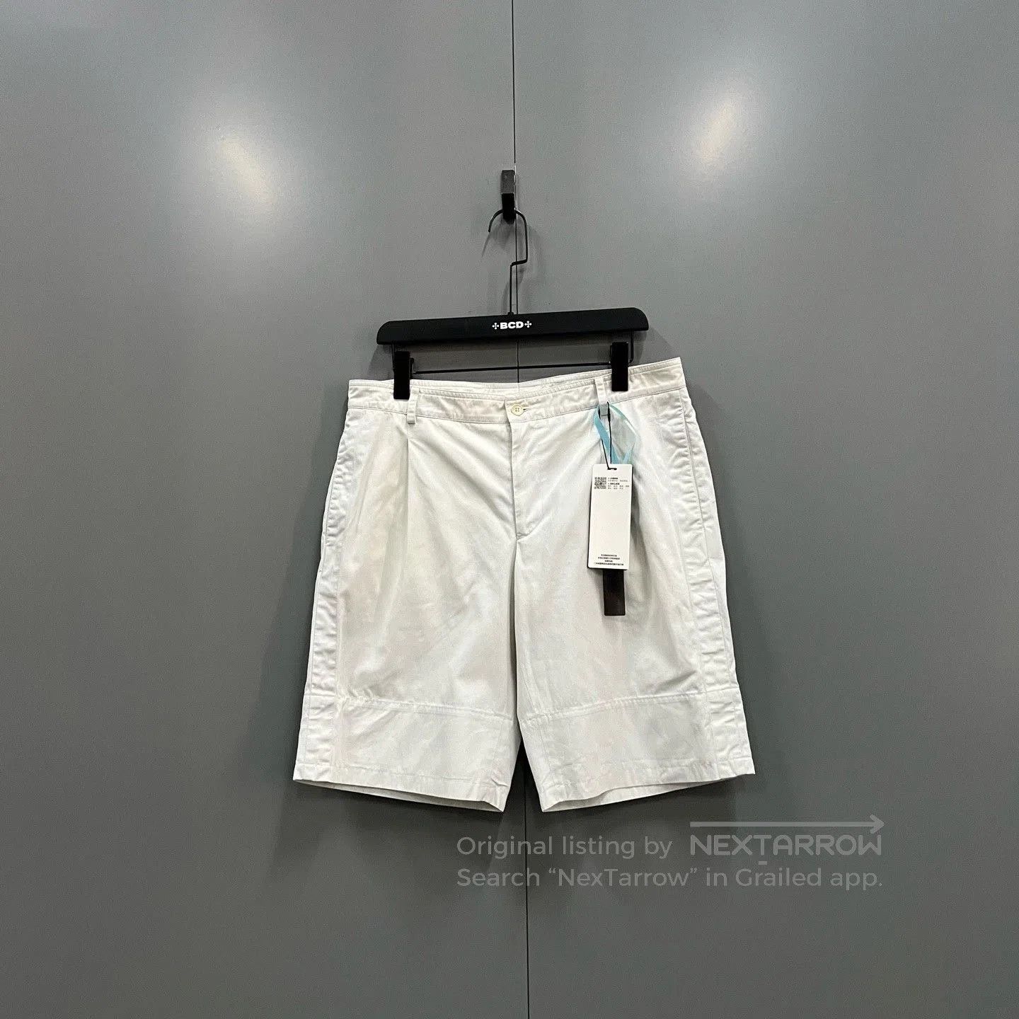 Hermes hermes solid color shorts in excellent condition. Size US 36 / EU 52 - 1 Thumbnail