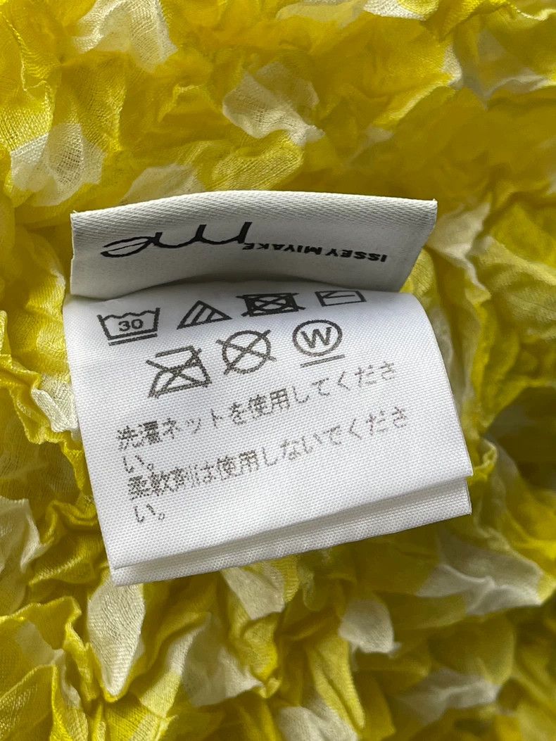 Issey Miyake Issey Miyake size:one size Yellow pleated top Size XS / US 0-2 / IT 36-38 - 7 Thumbnail