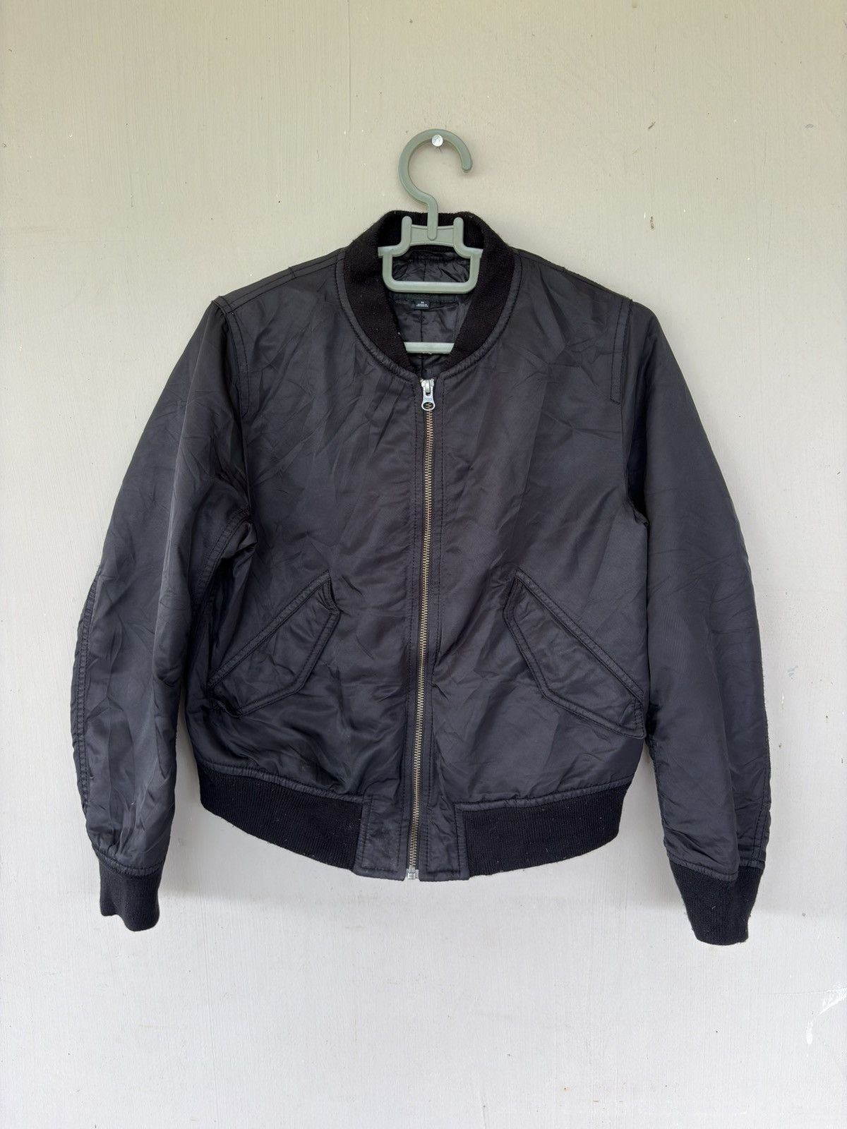 Uniqlo Uniqlo Bomber Light Jacket Size US M / EU 48-50 / 2 - 1 Thumbnail