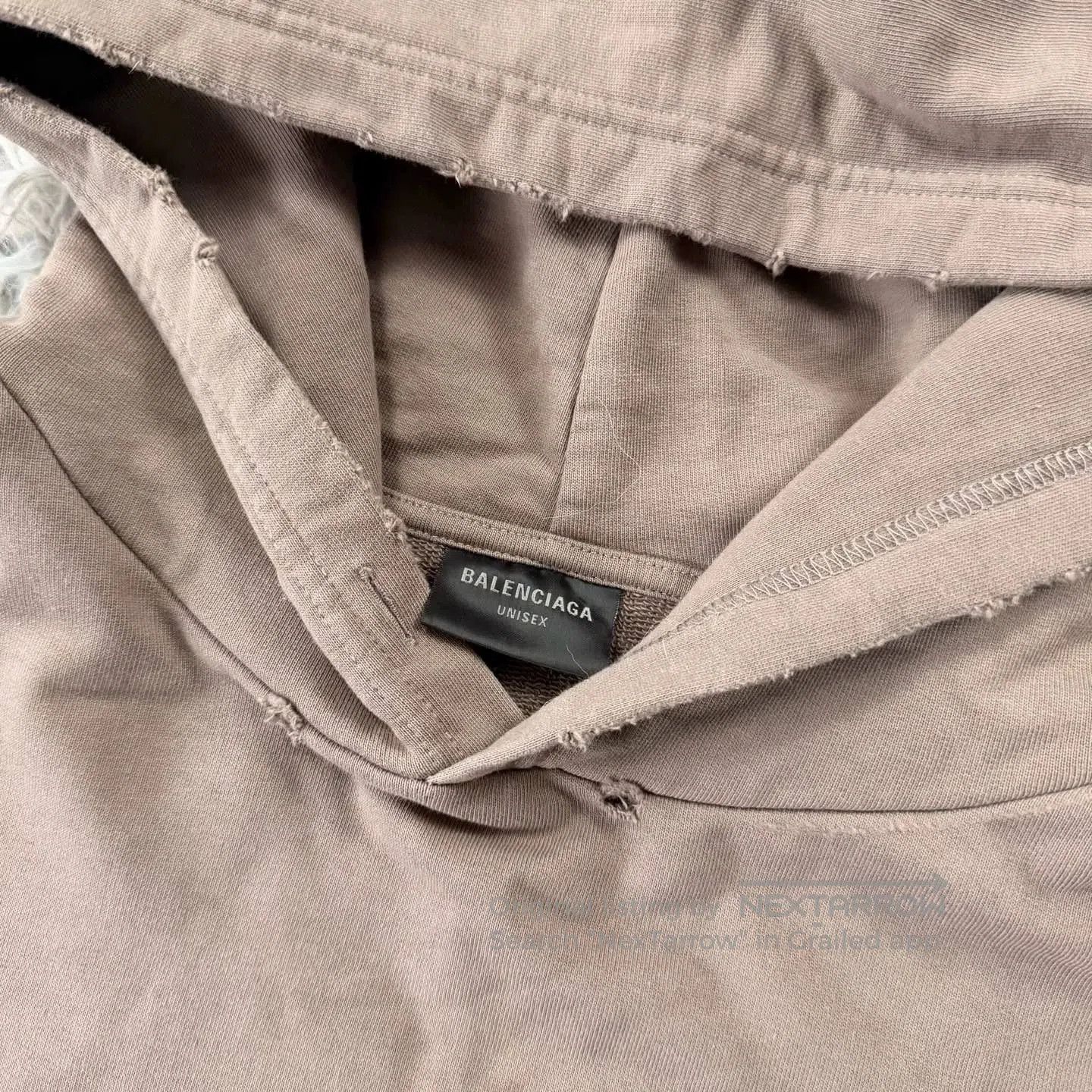 Balenciaga balenciaga oversized graphic hoodie in brown. Size US S / EU 44-46 / 1 - 2 Thumbnail