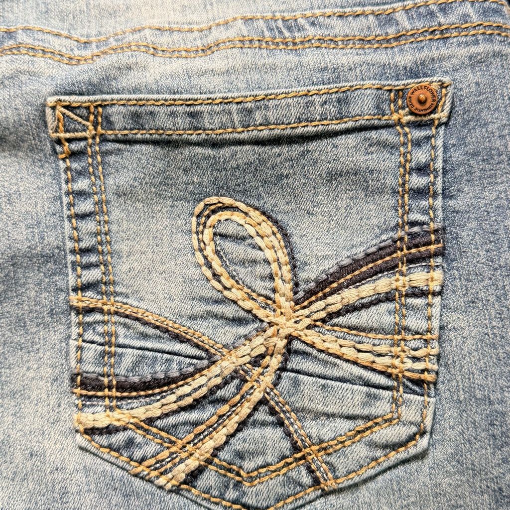Other WALLFLOWER CURVY BOOTCUT SIZE 13 Size 33" - 6 Thumbnail