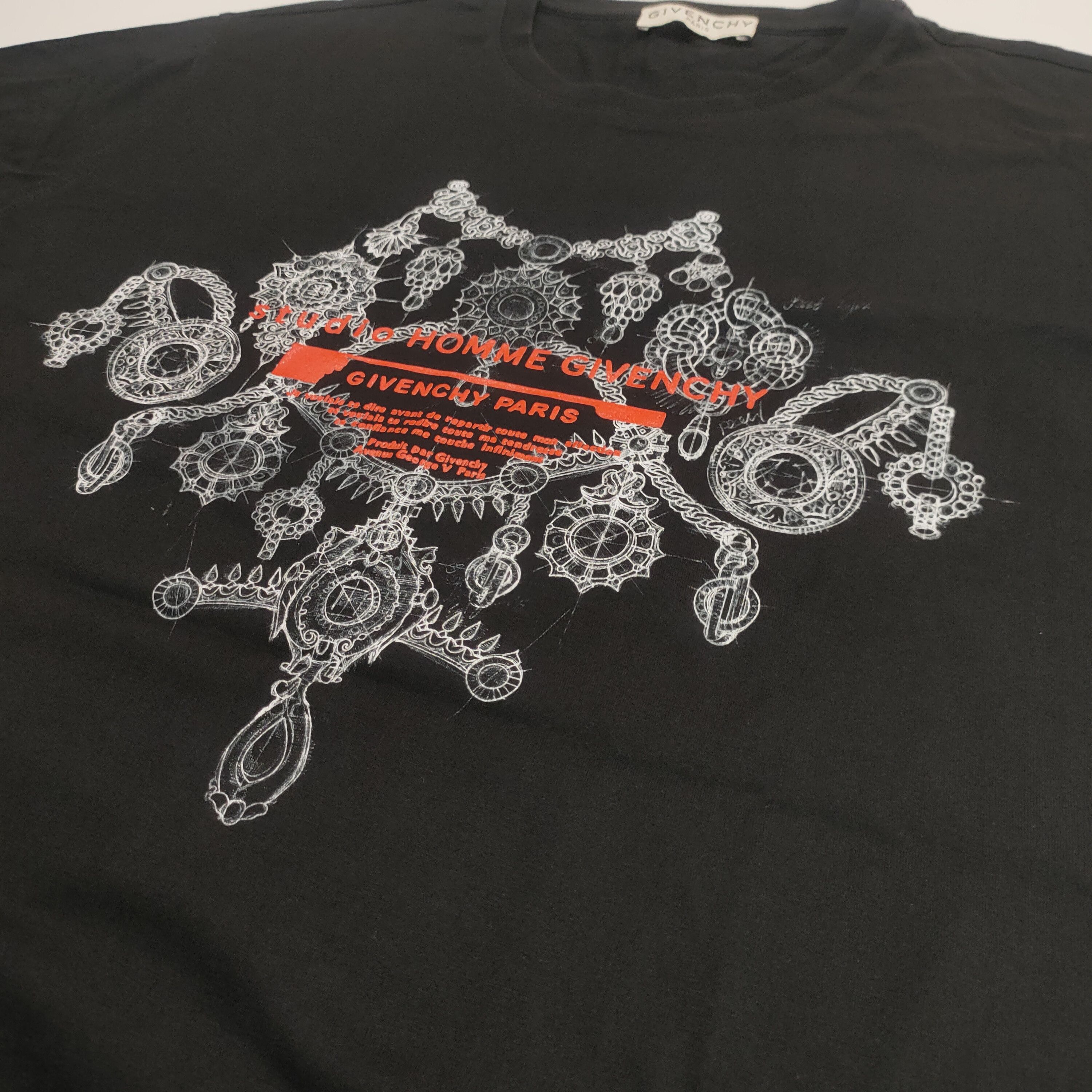 Givenchy Rare Givenchy Paris Graphic Tee – Men's Medium Size US M / EU 48-50 / 2 - 7 Thumbnail