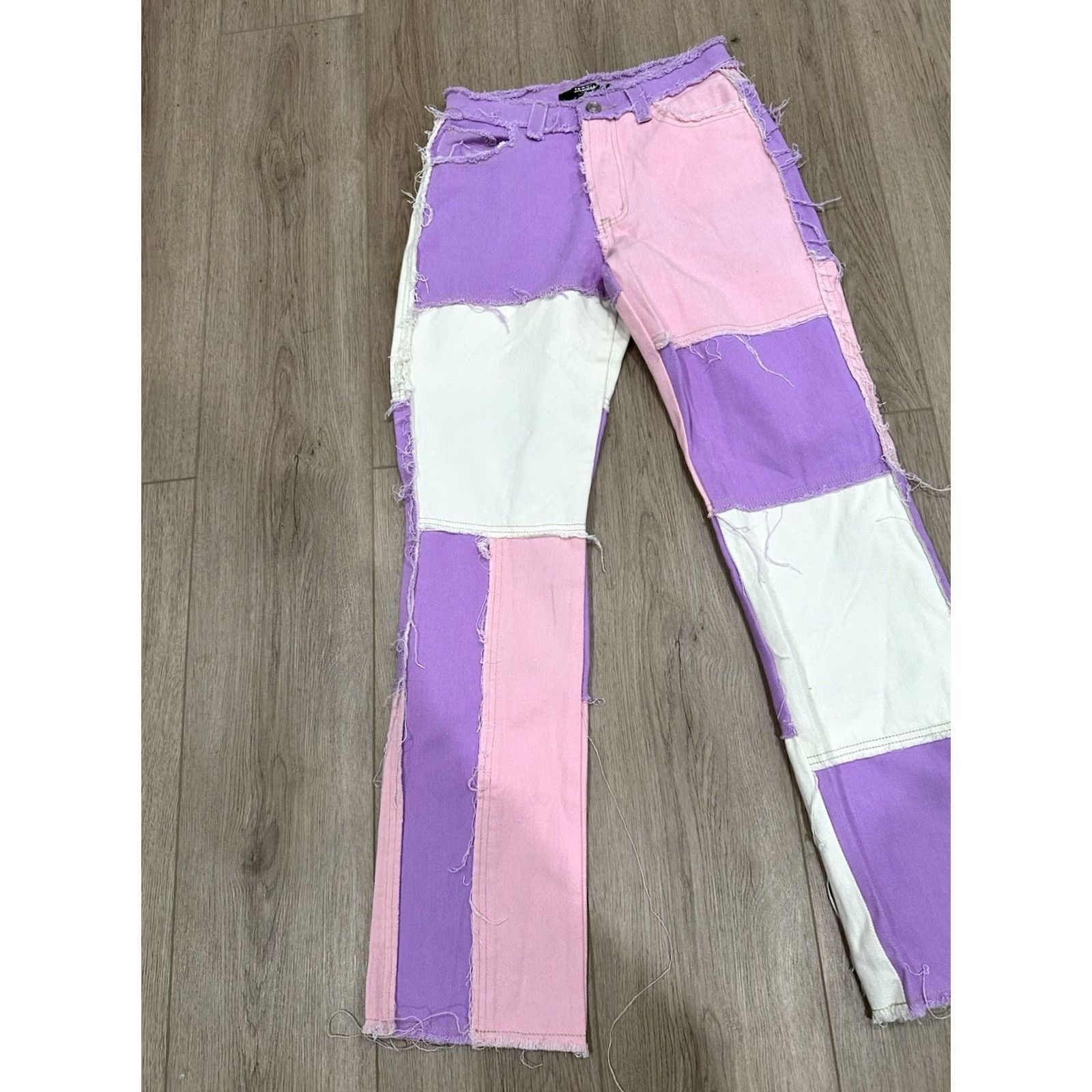 Jaded London NWT Jaded London Womens Jeans 25x31 Patchwork Boyfriend Denim Frayed Bottom Multicolor 25x31 Size 42" / US 20 - 3 Thumbnail