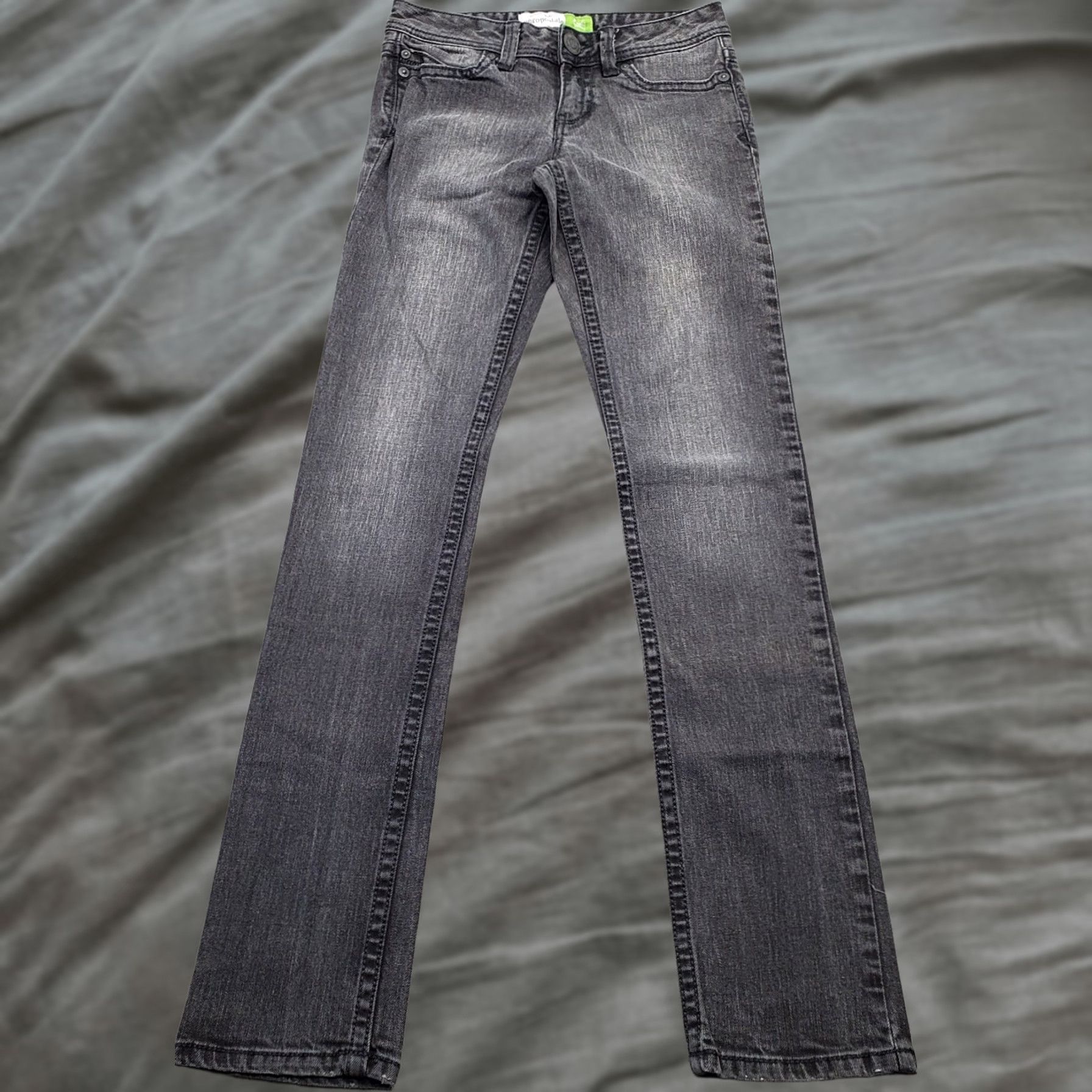 Vintage Aéropostale Skinny Jeans Womens 0R Black Cotton Regular Beaded Pocket Denim Jeans Clothing Women Regular Fit 0R Black Jeans Size 25" / US 0 / IT 36 - 1 Thumbnail