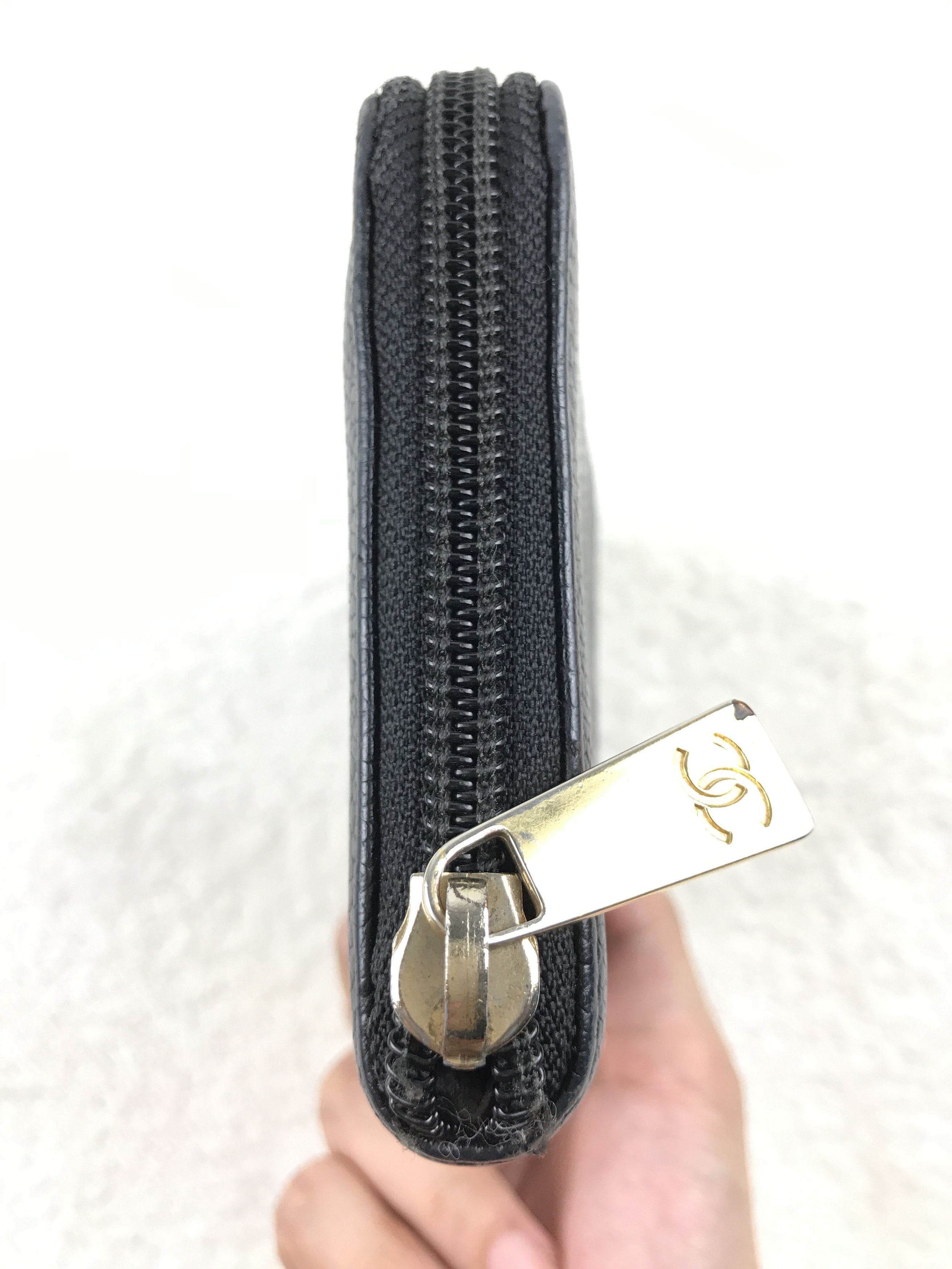 Chanel Vintage Chanel Black Caviar CC Logo Zip Around Long Wallet Size ONE SIZE - 3 Thumbnail