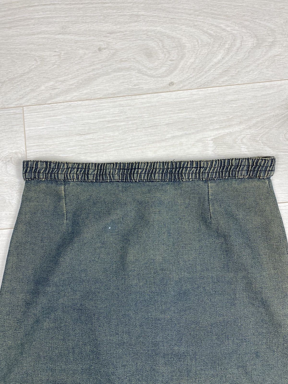 Chanel × Vintage Rare 2001 Chanel Suit Size S / US 4 / IT 40 - 17 Thumbnail