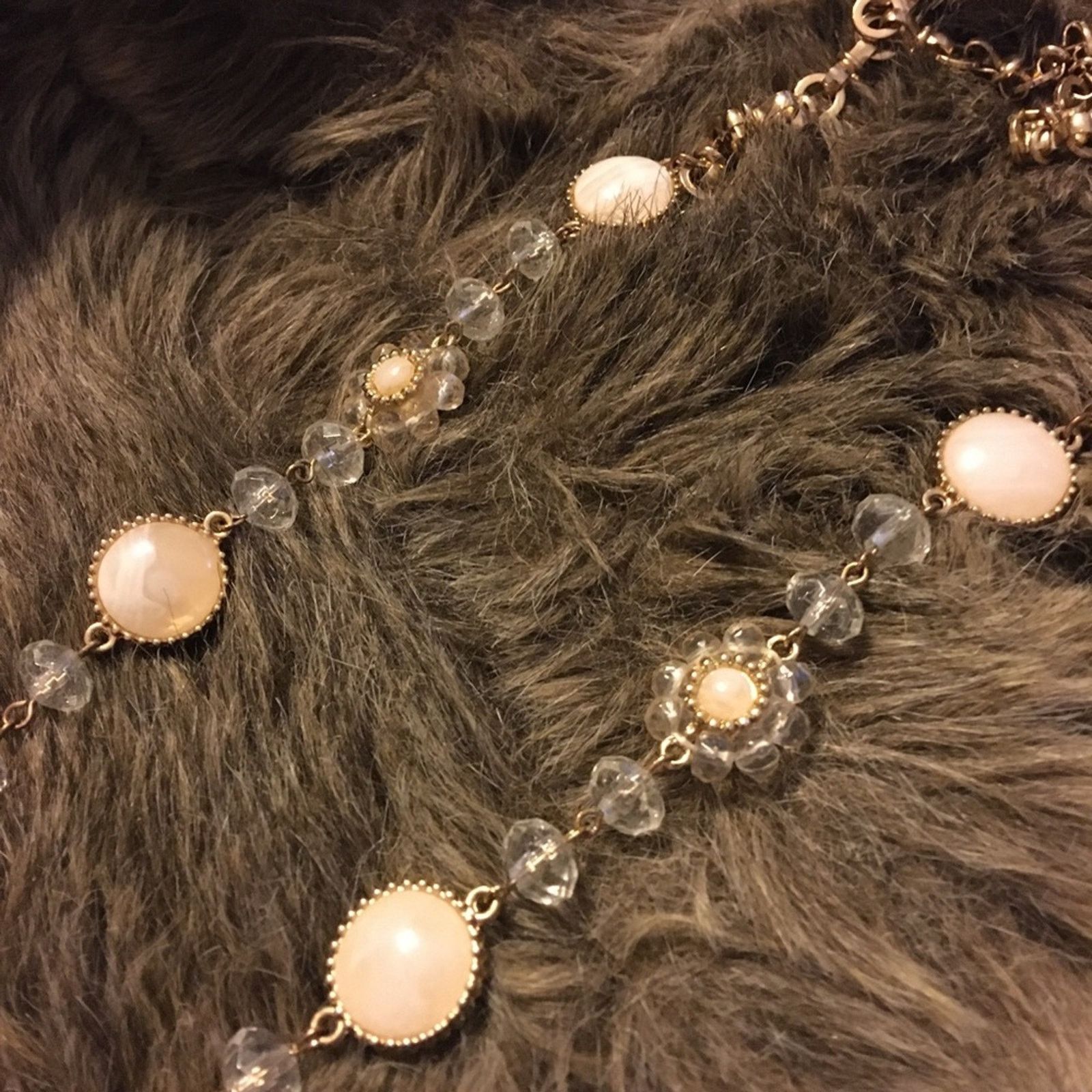 Vintage Vintage glass bead gold tone book link necklace Size ONE SIZE - 9 Thumbnail