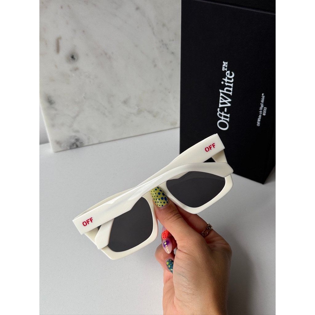 Off-White NEW Off White Selma White Oversized Sunglasses Size ONE SIZE - 7 Thumbnail