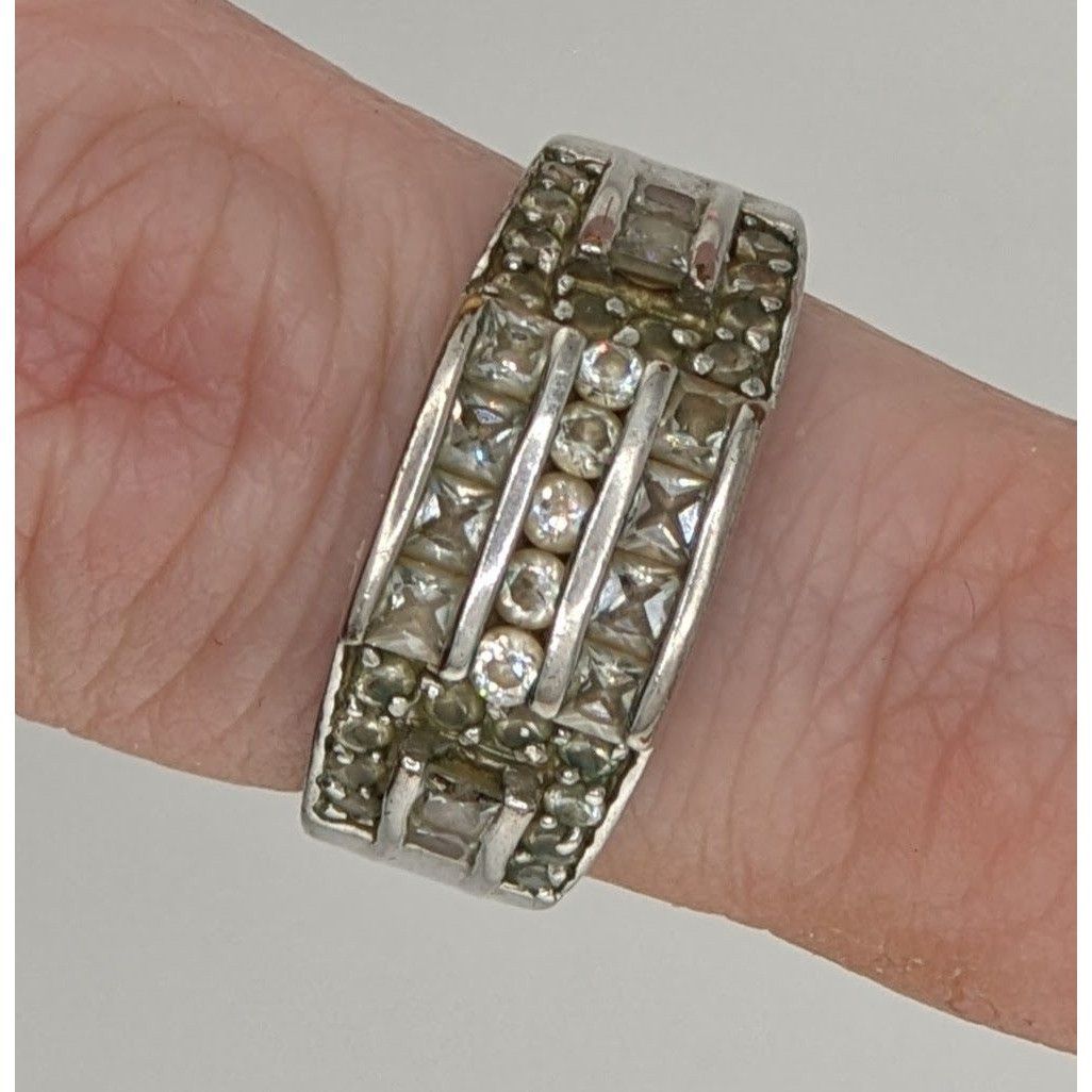 Other Lia Sophia Grandeur Ring Size 8 With Clear Crystals & Silver Size ONE SIZE - 7 Thumbnail