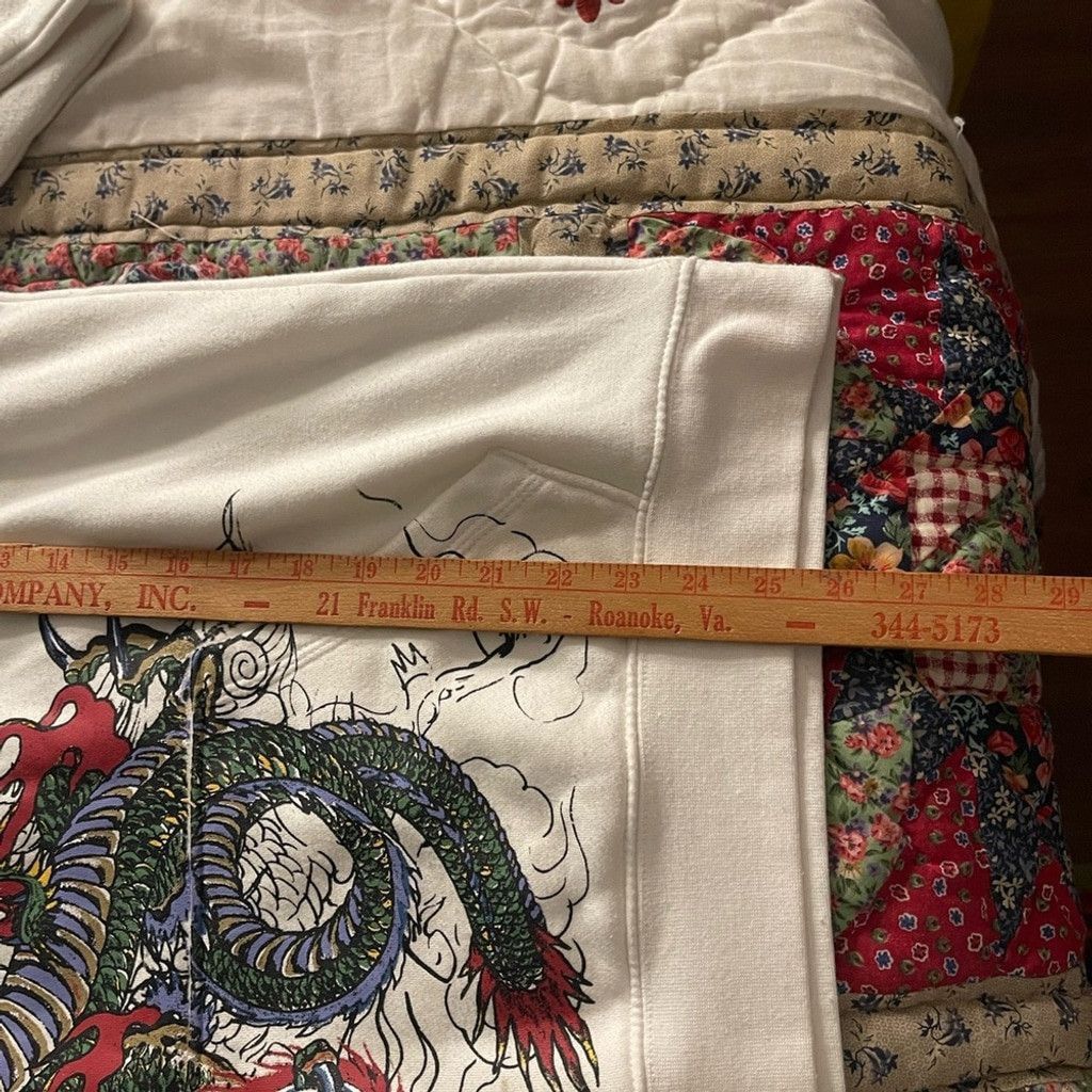 Ed Hardy Ed Hardy White Graphic Hoodie size M Size US M / EU 48-50 / 2 - 6 Thumbnail