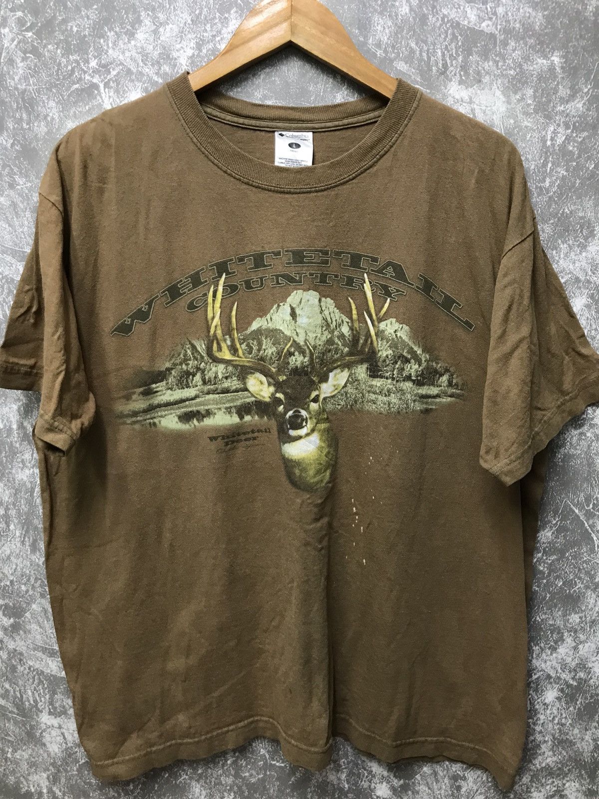 Columbia Vintage Columbia Outdoor Sports Wear Tee Size US L / EU 52-54 / 3 - 1 Thumbnail