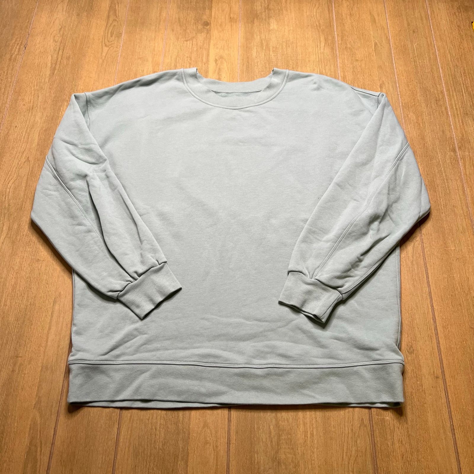 Lululemon Lululemon Perfectly Oversized Crew Sweatshirt Size 8/10 Blue Size M / US 6-8 / IT 42-44 - 4 Thumbnail