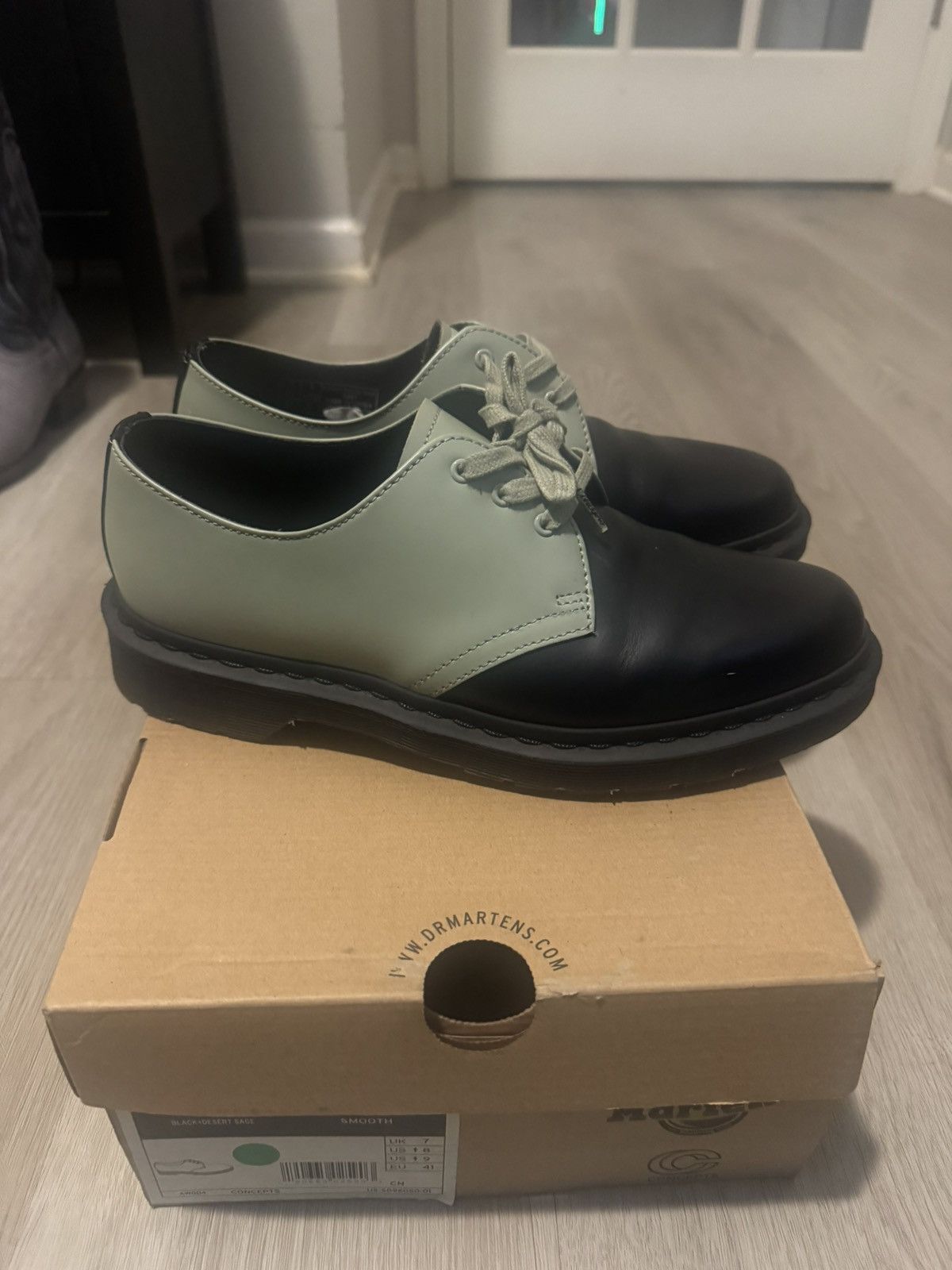 Dr. Martens Dr. Martens × Concepts Size US 8 / EU 41 - 2 Thumbnail