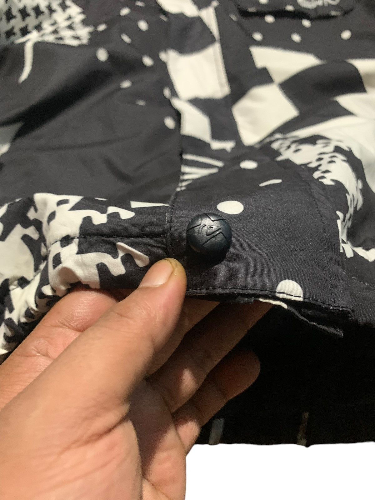 Quicksilver × Quiksilver Quicksilver multiple pattern snow jacket gorpcore style Size US L / EU 52-54 / 3 - 15 Thumbnail
