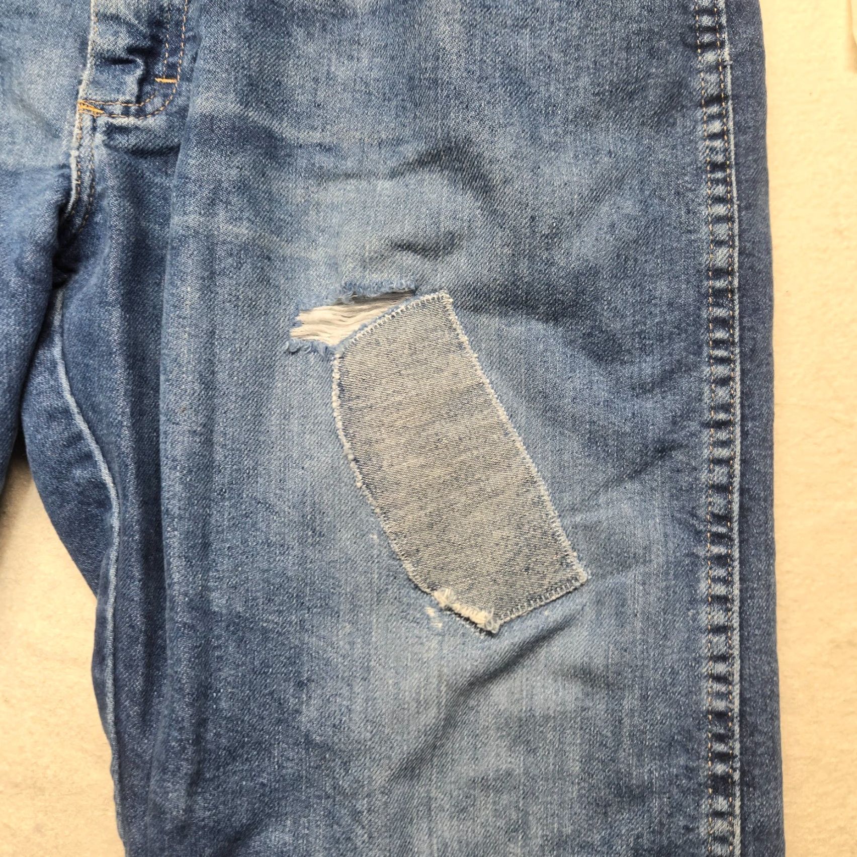 Wrangler Wrangler Regular Fit Dark Wash Denim Jeans 38 x 30 Straight Leg Mens 85900DW Size US 38 / EU 54 - 3 Thumbnail