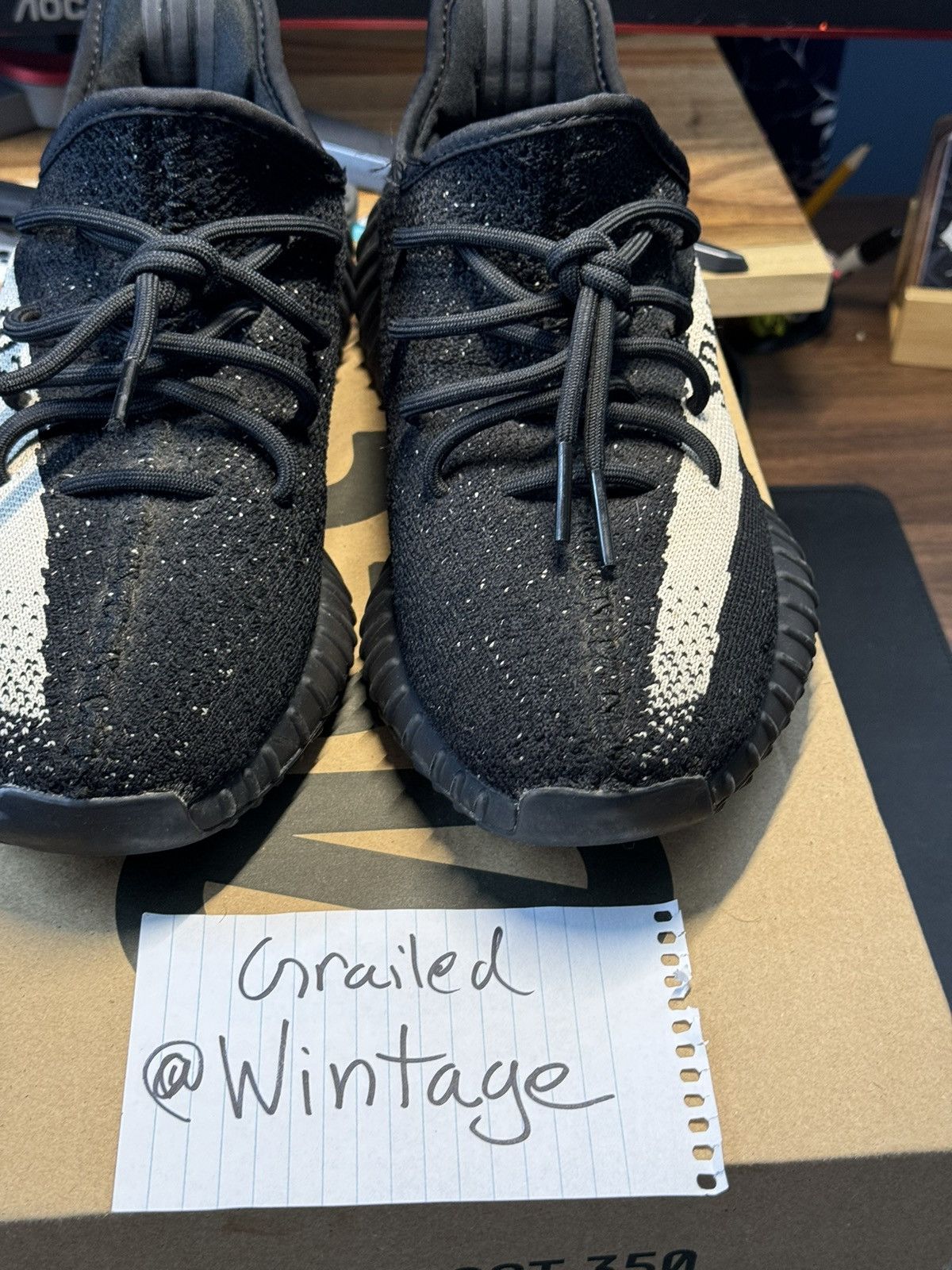 Adidas × Kanye West × Yeezy Yeezy Boost 350 V2 Oreo - 9.5M - Good Condition Size US 9.5 / EU 42-43 - 15 Thumbnail