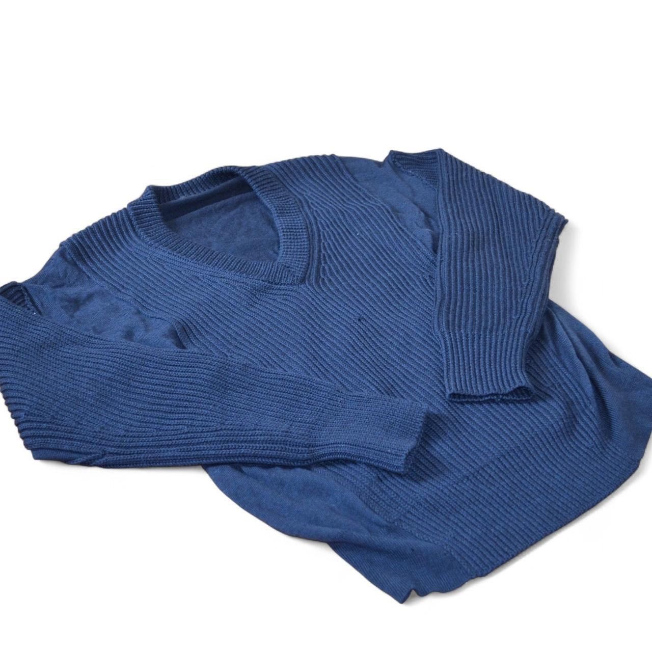 Alexander Wang Alexander Wang main line navy wool vneck heavy sweater large Size US L / EU 52-54 / 3 - 3 Thumbnail