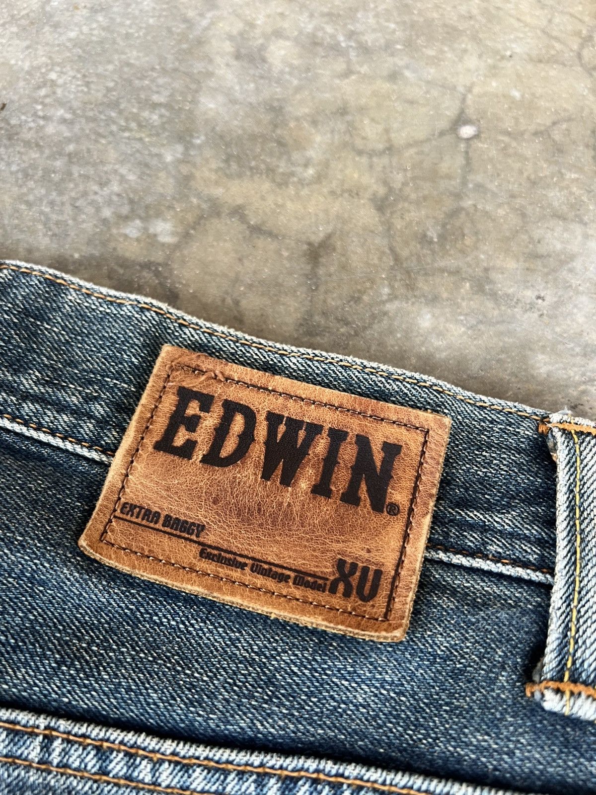 Edwin EDWIN EXCLUSIVE VINTAGE EXTRA BAGGY FADED DISTRESS JEAN Size US 31 - 22 Thumbnail