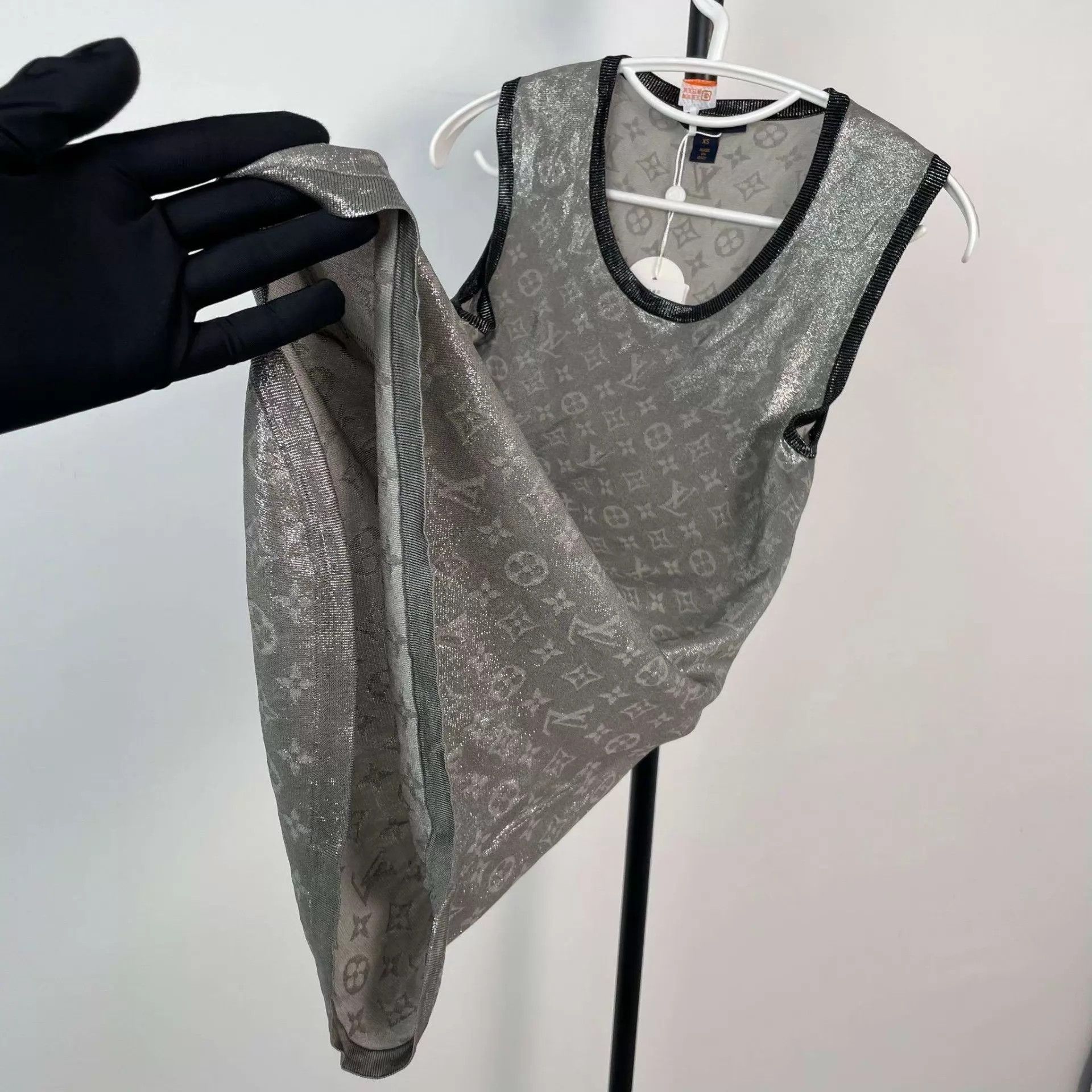 Louis Vuitton LV Gray Sleeveless Silk All-Over Print XS Dress Size XS / US 0-2 / IT 36-38 - 3 Thumbnail