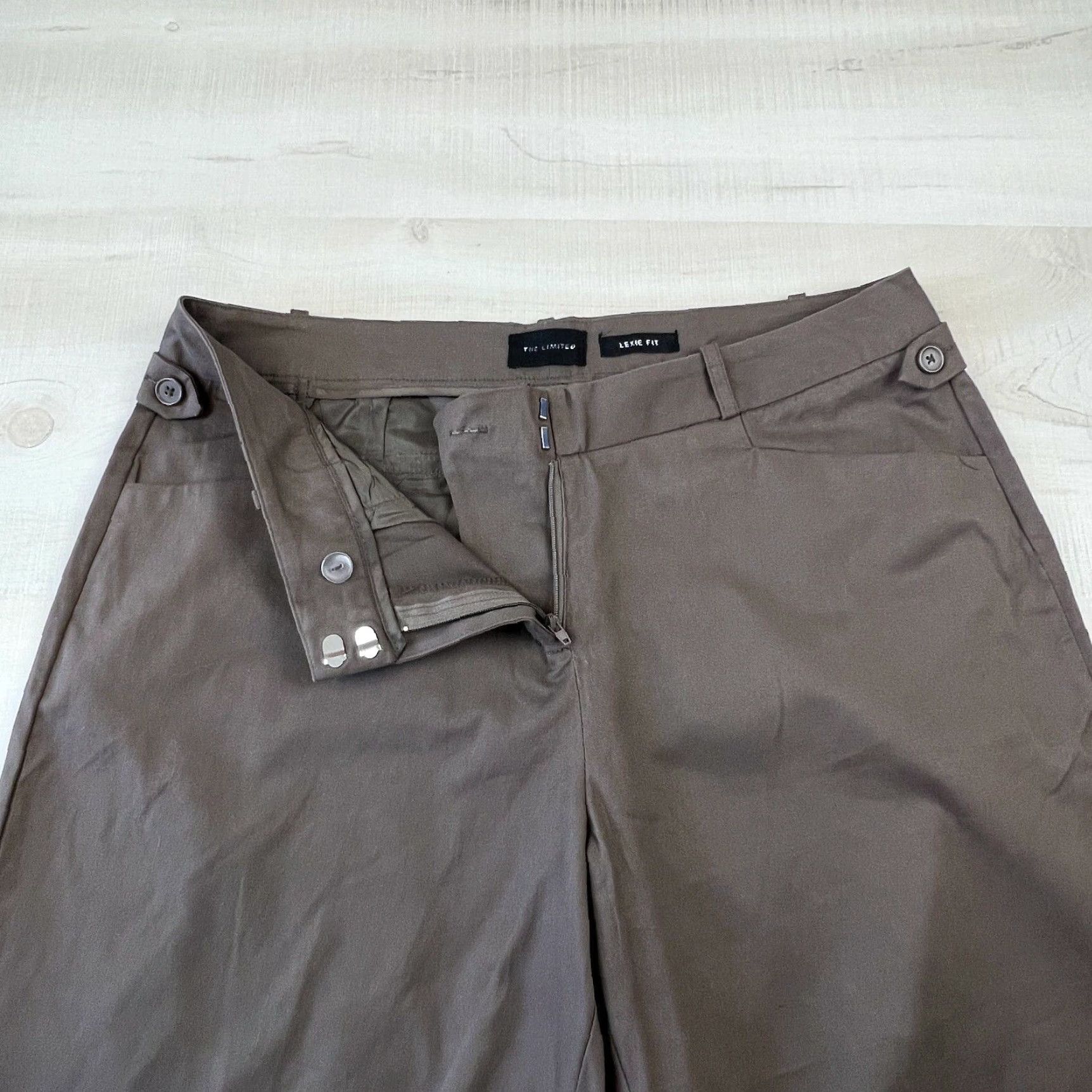 Vintage The Limited Women's Brown Cropped Pants 10 Lexie Fit Flat Front Crop Casual Size 32" / US 10 / IT 46 - 3 Thumbnail