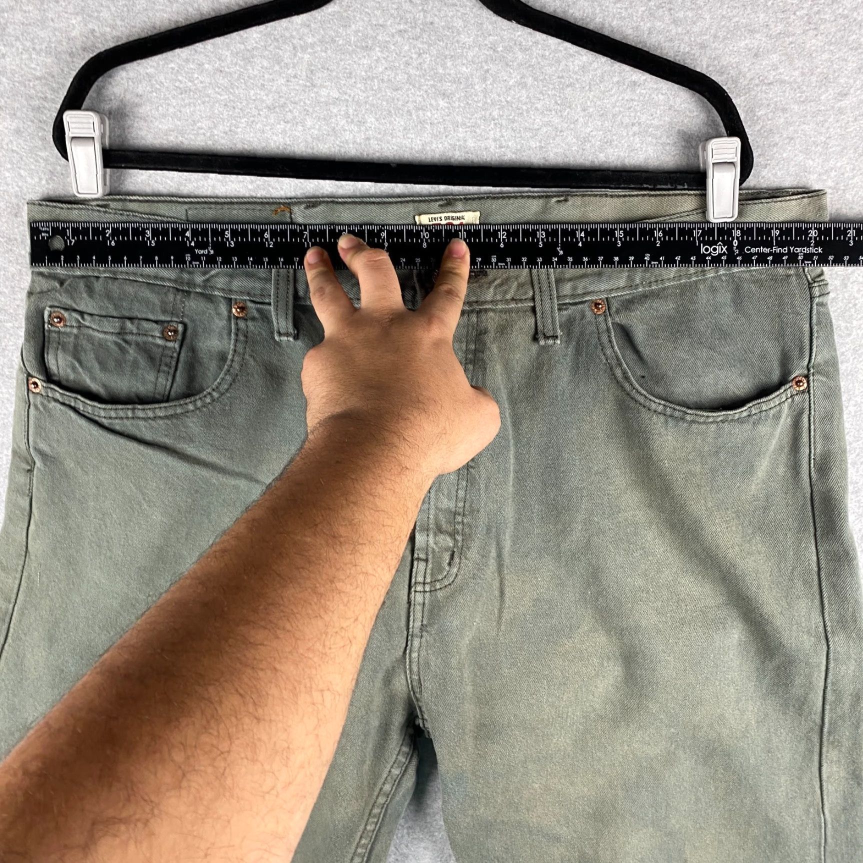 Levi's VINTAGE Levis 501 Jeans Men Gray Dark Wash 40 x 30 Regular Straight Button Fly 5-Pocket Denim Cotton Blend Distressed Modern Mens Size US 40 / EU 56 - 3 Thumbnail