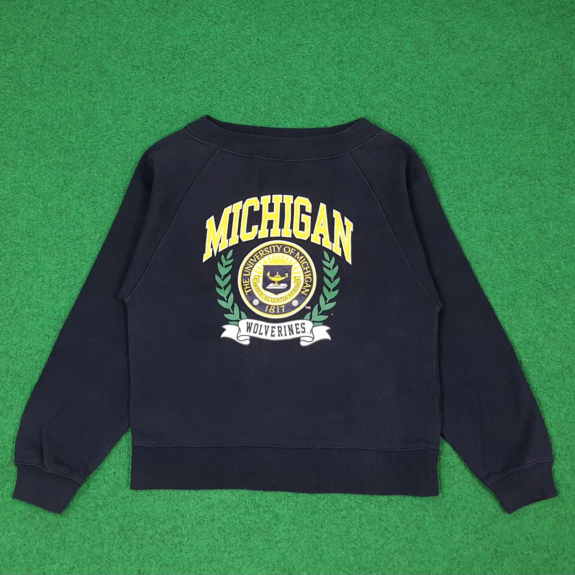 Vintage Vintage Michigan Wolverines NFL Sweatshirt C237N7 Size XS / US 0-2 / IT 36-38 - 1 Thumbnail