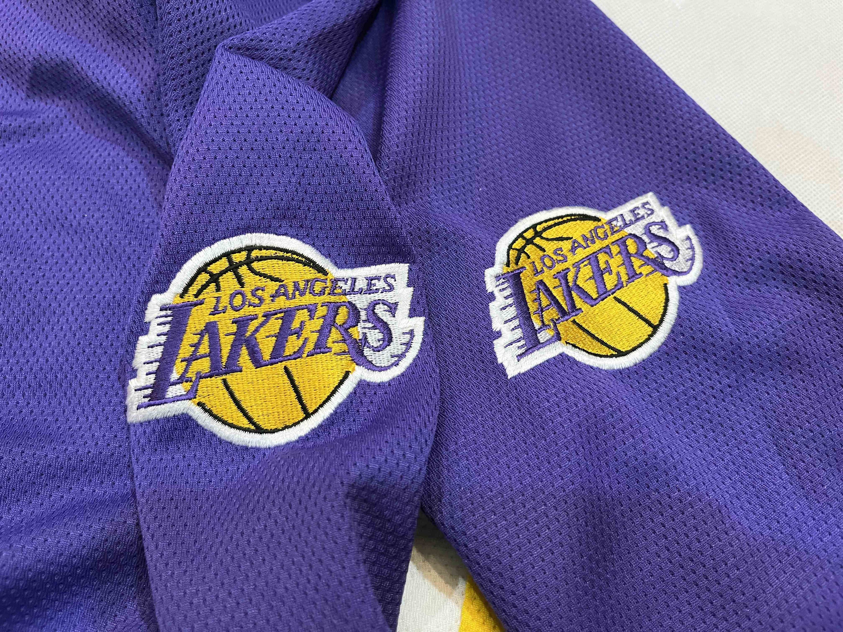 Champion × NBA × Vintage Vintage Champion NBA Los Angeles Lakers Hockey Jersey Size US XL / EU 56 / 4 - 4 Thumbnail