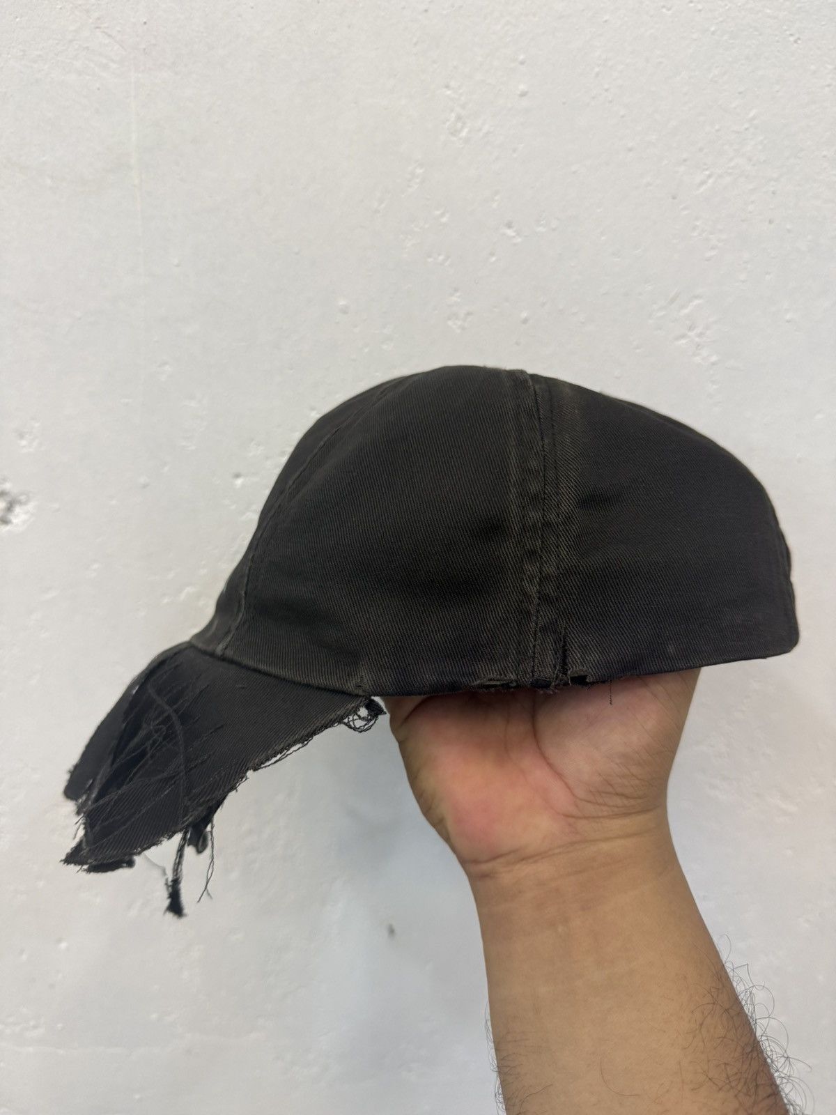 DKNY VTG Destroy Toasted DKNY Distress 6 Panel Hat Size ONE SIZE - 2 Thumbnail
