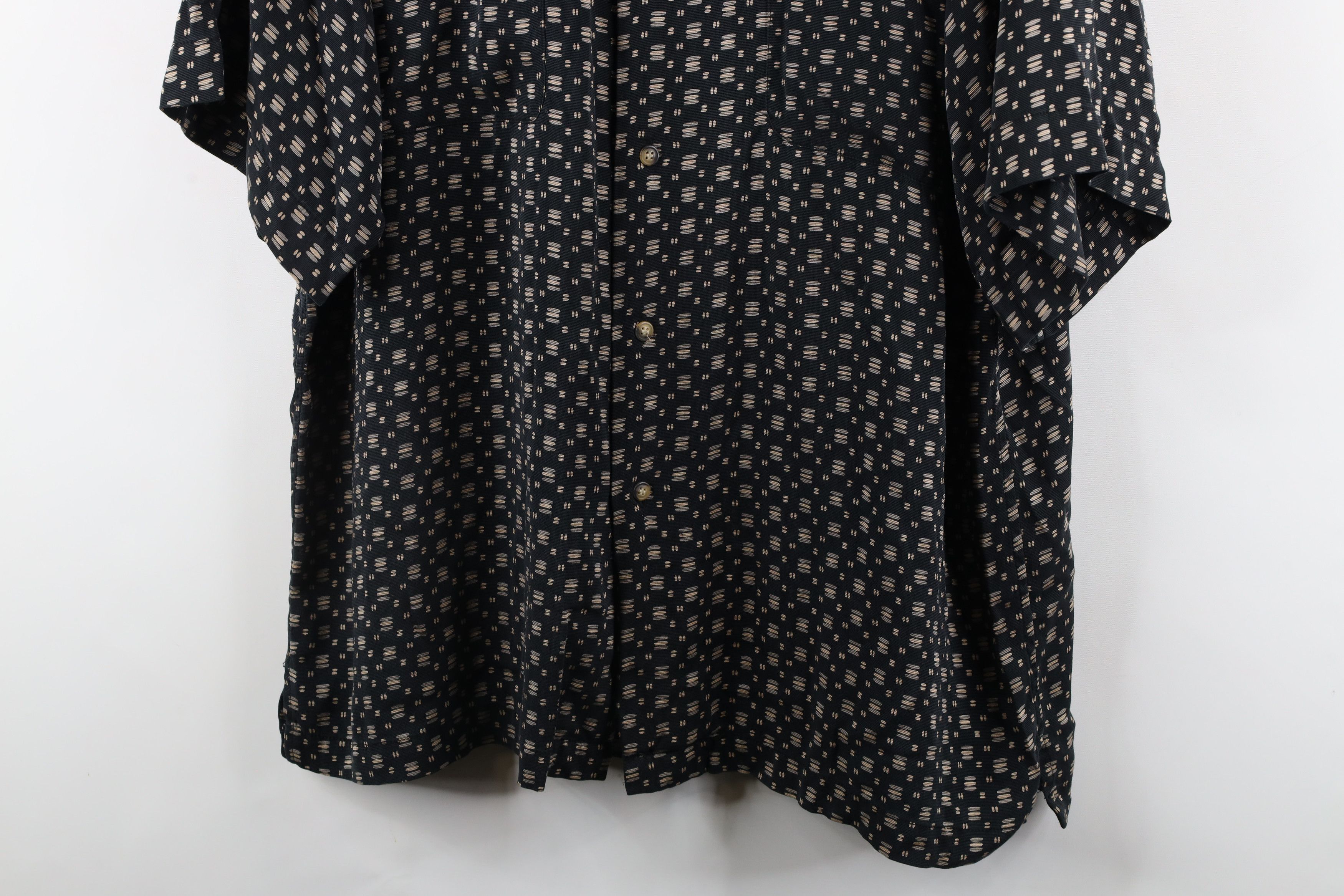 Vintage Vintage 90s Streetwear Short Sleeve Collared Button Shirt Size US XL / EU 56 / 4 - 3 Thumbnail
