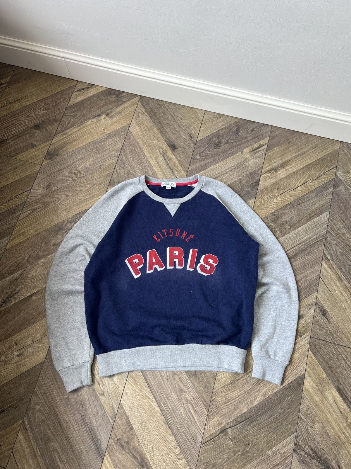 Designer × Maison Kitsune × Vintage Vintage Kitsune Paris Cotton Printed Sweatshirt Size US M / EU 48-50 / 2 - 1 Thumbnail