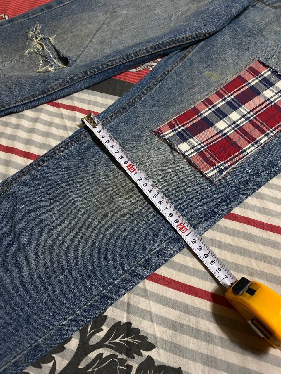 Japanese Brand 💥Vintage Distressed Washed Painted Flared Crash Denim Pants Size US 34 / EU 50 - 20 Thumbnail
