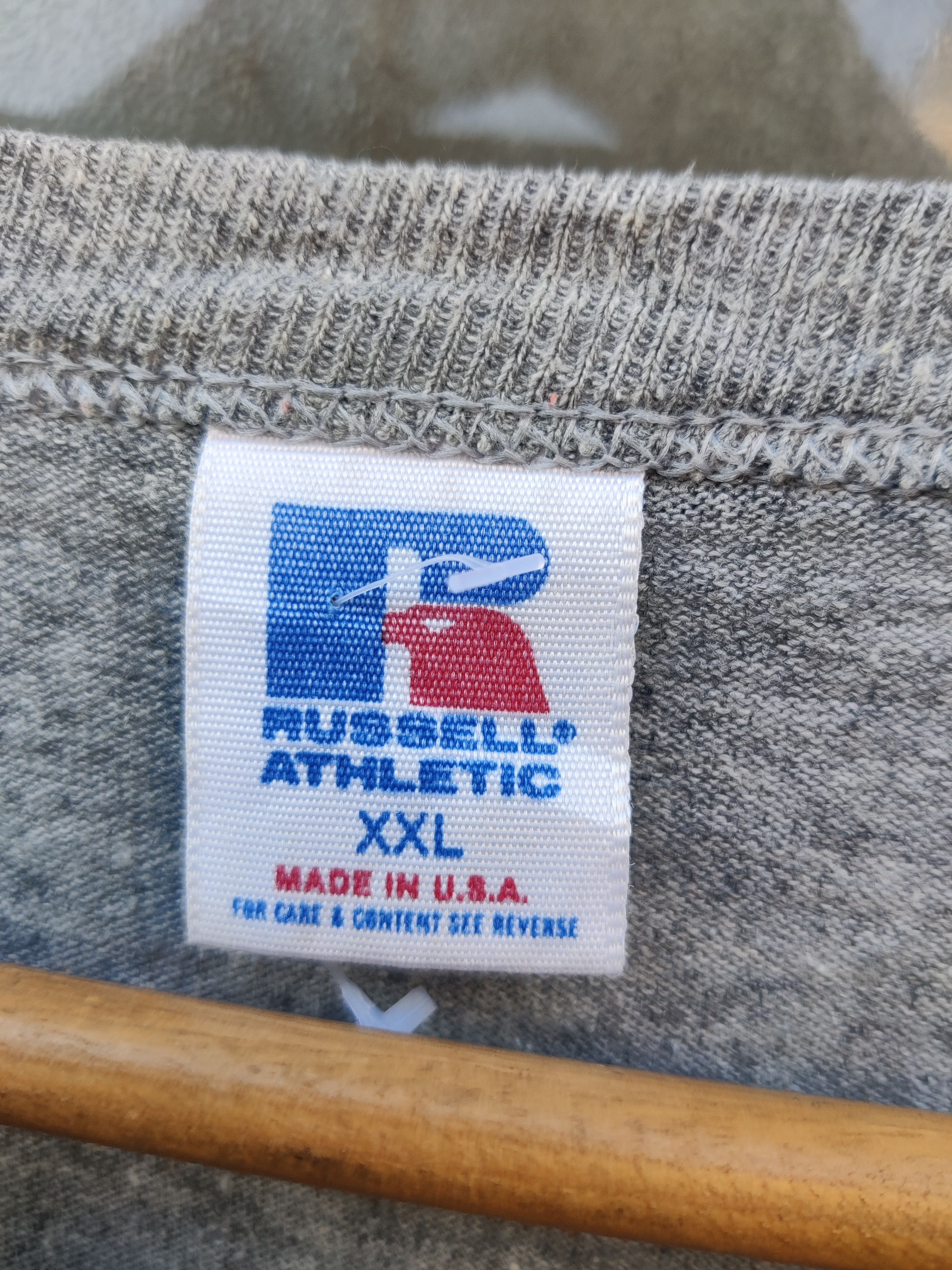 Vintage Vintage Russell Athletic Battling Bull Rayon Tri-Blend Shirt Size US XXL / EU 58 / 5 - 11 Thumbnail