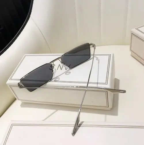 Designer Vintage square frame sunglasses Size ONE SIZE - 2 Thumbnail